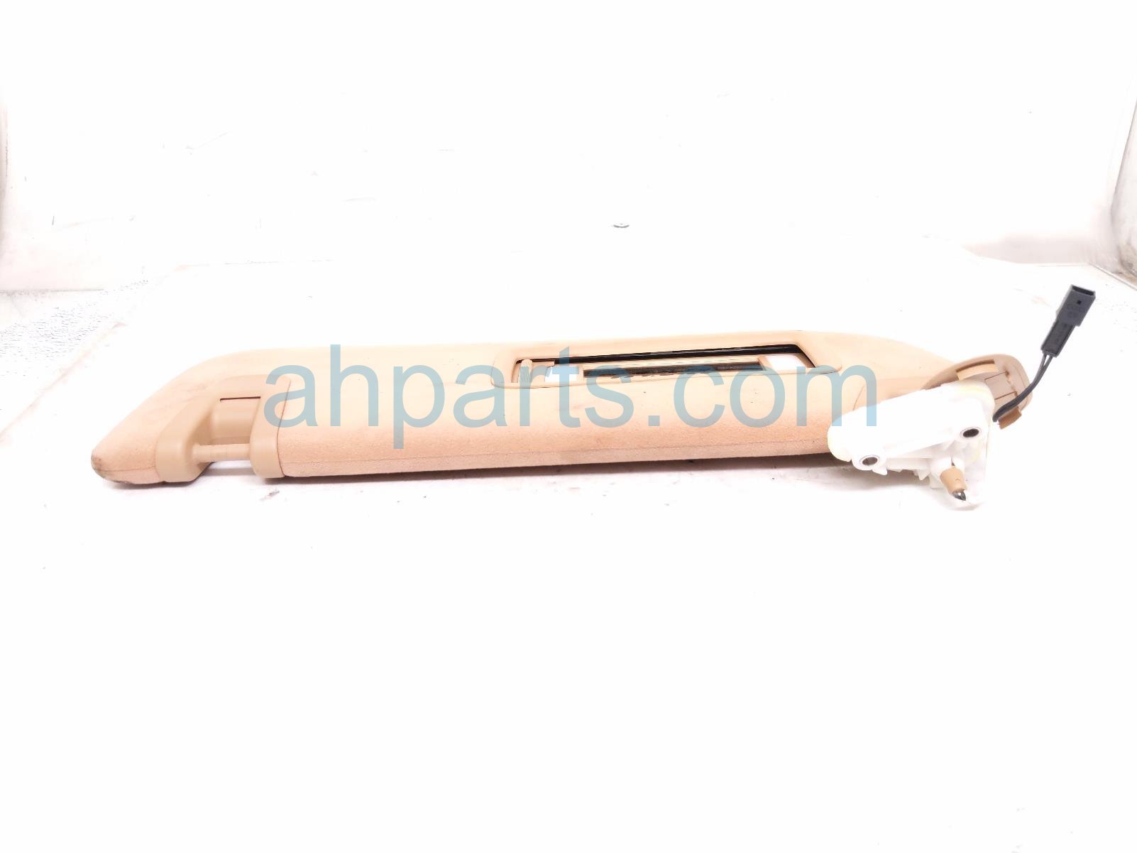 2011 Porsche Panamera Driver Sun Visor Tan 970 731 031 20 9U1 Replacement 2011 Porsche Panamera Driver Sun Visor Tan 970 731 031 20 9U1 Replacement thumbnail