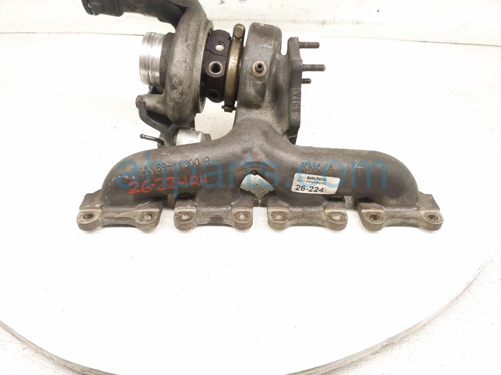 2011 Porsche Panamera Passenger Exhaust Manifold W/ Turbo 948 123 025 72 Replacement 2011 Porsche Panamera Passenger Exhaust Manifold W/ Turbo 948 123 025 72 Replacement thumbnail