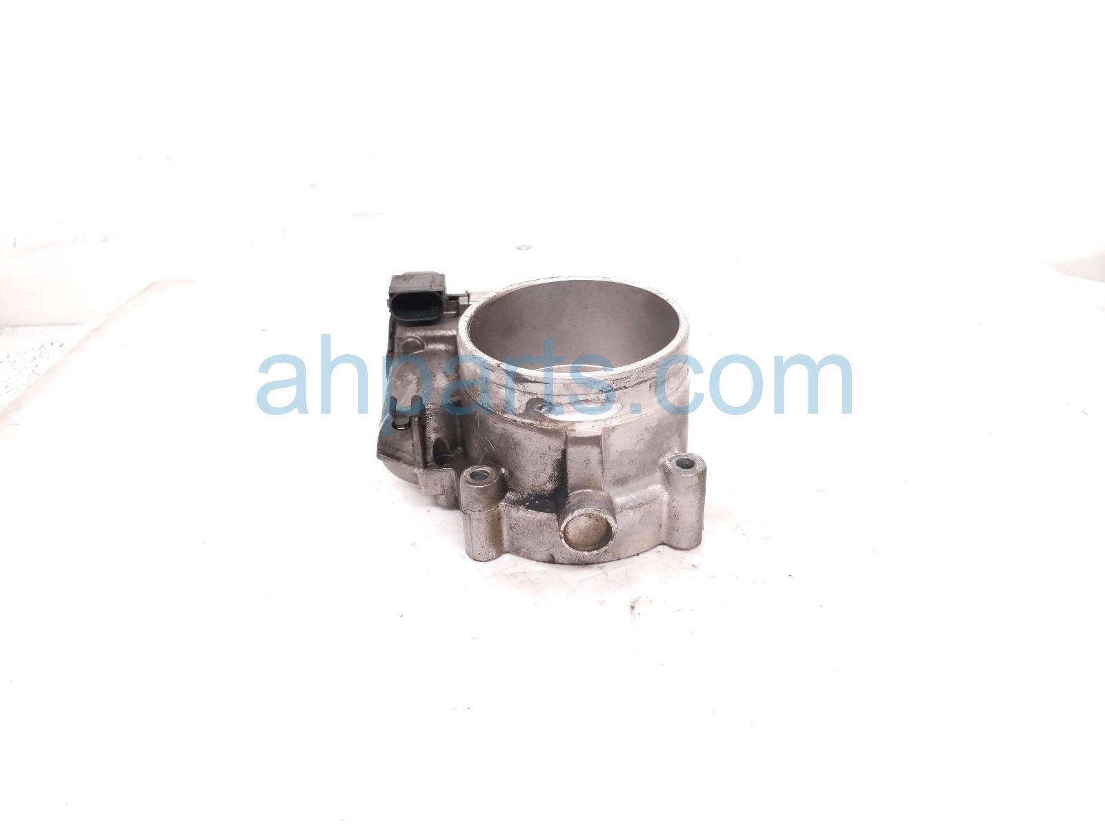 2011 Porsche Panamera Throttle Body 948 605 115 03 Replacement 2011 Porsche Panamera Throttle Body 948 605 115 03 Replacement thumbnail