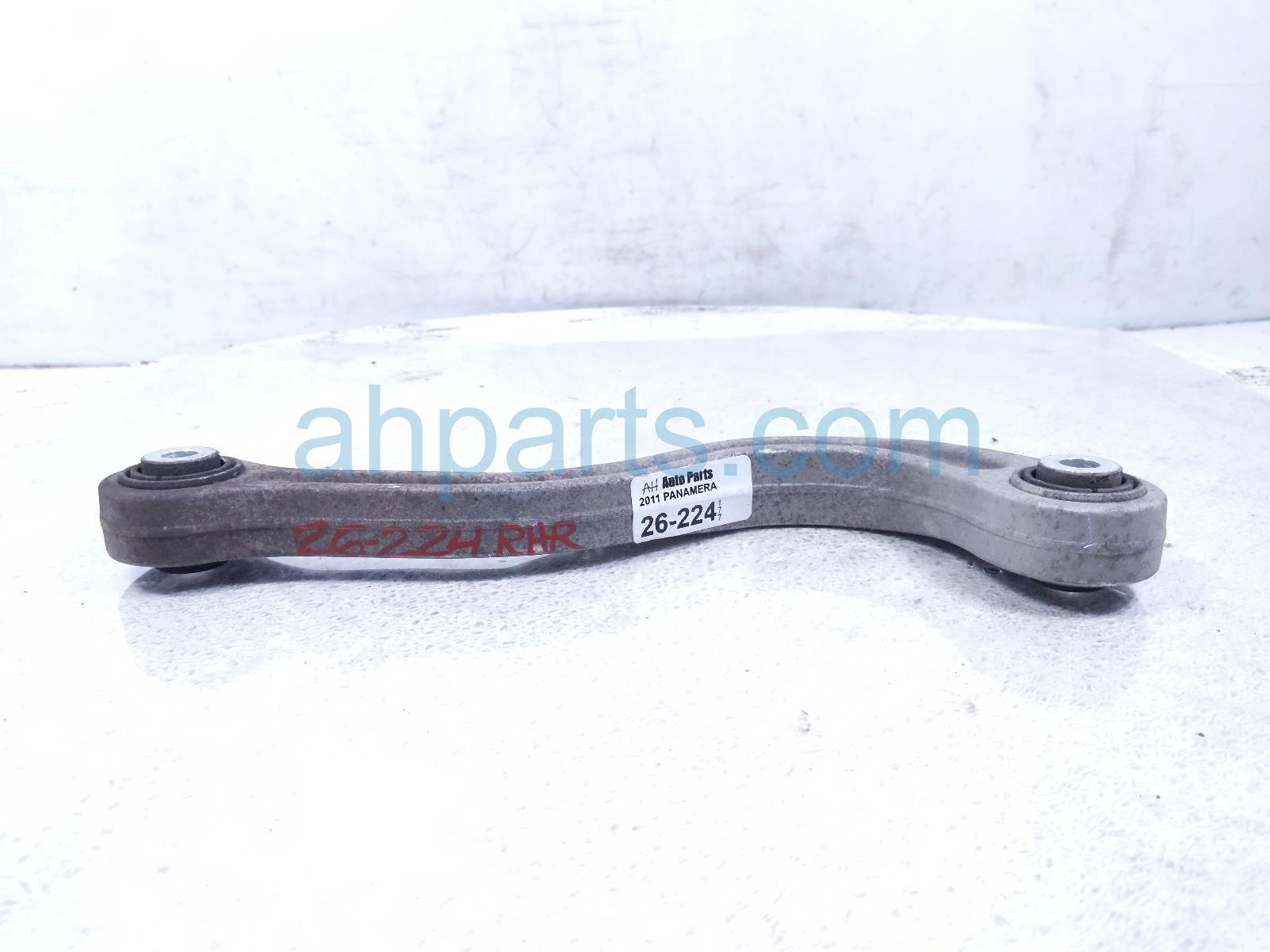2011 Porsche Panamera Rear Passenger Upper Center Control Arm 970 331 047 00 Replacement 2011 Porsche Panamera Rear Passenger Upper Center Control Arm 970 331 047 00 Replacement thumbnail