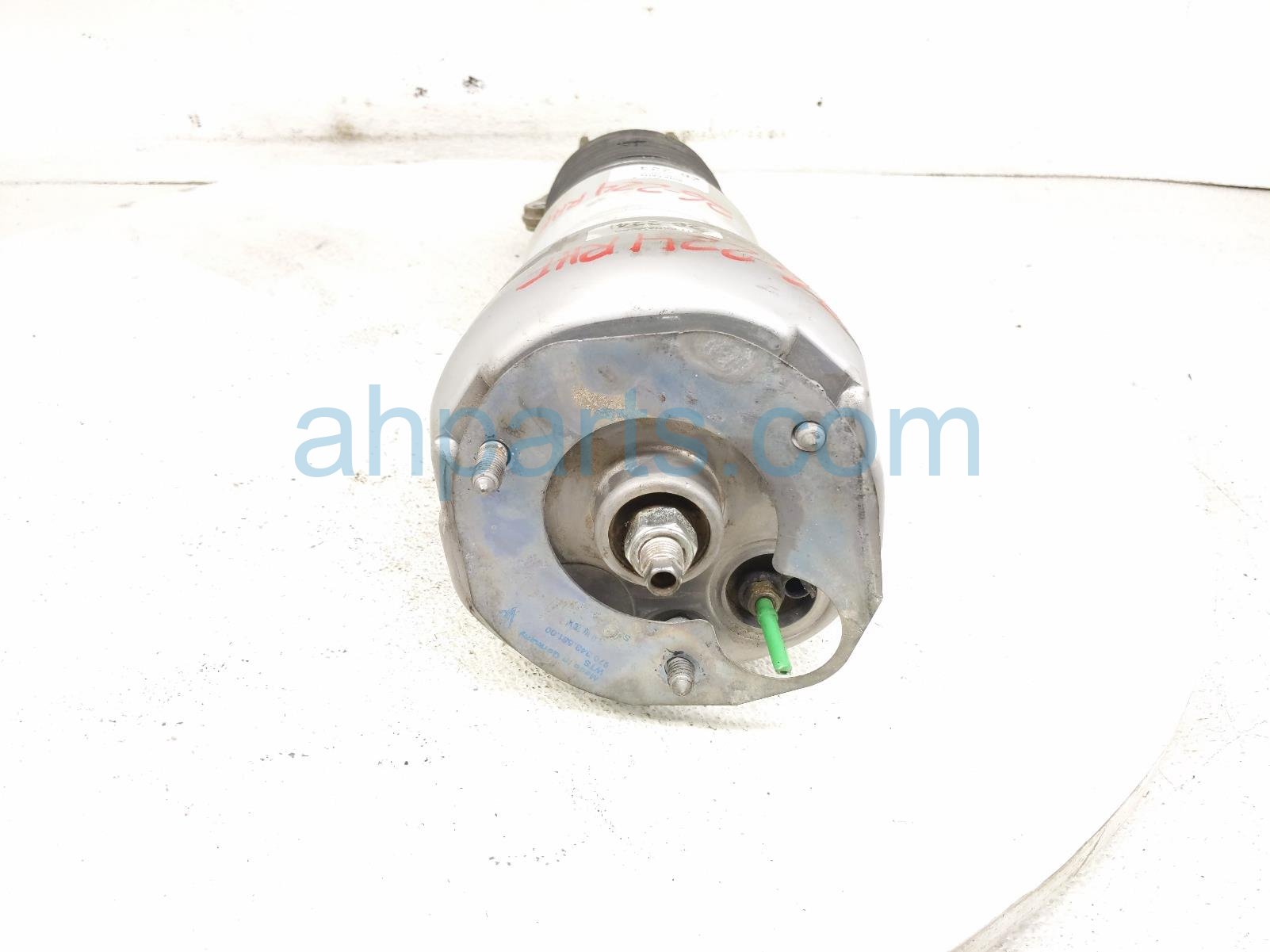 2011 Porsche Panamera Front Passenger Strut Absorber + Spring 970 343 152 08 Replacement 2011 Porsche Panamera Front Passenger Strut Absorber + Spring 970 343 152 08 Replacement thumbnail