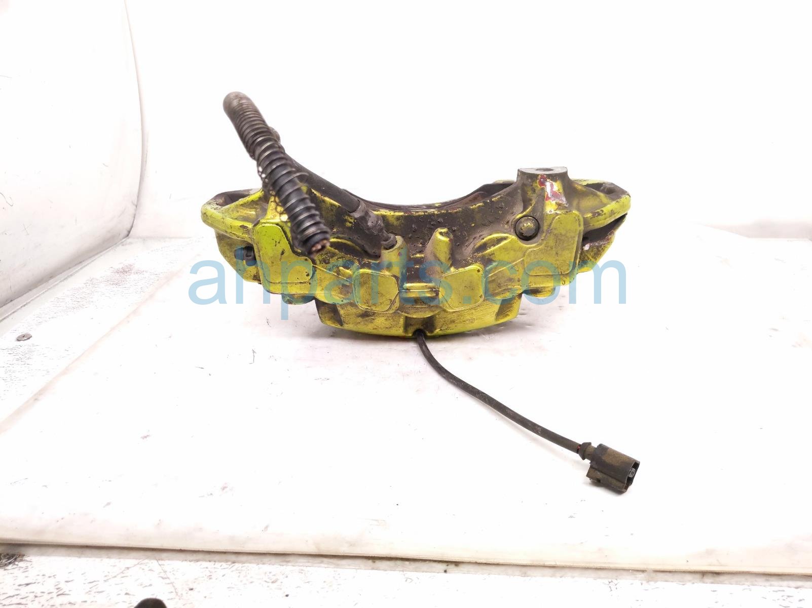 2011 Porsche Panamera Front Passenger Brake Caliper 7PP 615 150 AD Replacement 2011 Porsche Panamera Front Passenger Brake Caliper 7PP 615 150 AD Replacement thumbnail