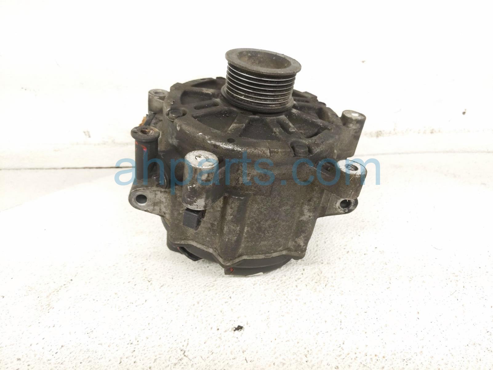 2011 Porsche Panamera Alternator / Generator 948 603 027 05 Replacement 2011 Porsche Panamera Alternator / Generator 948 603 027 05 Replacement thumbnail