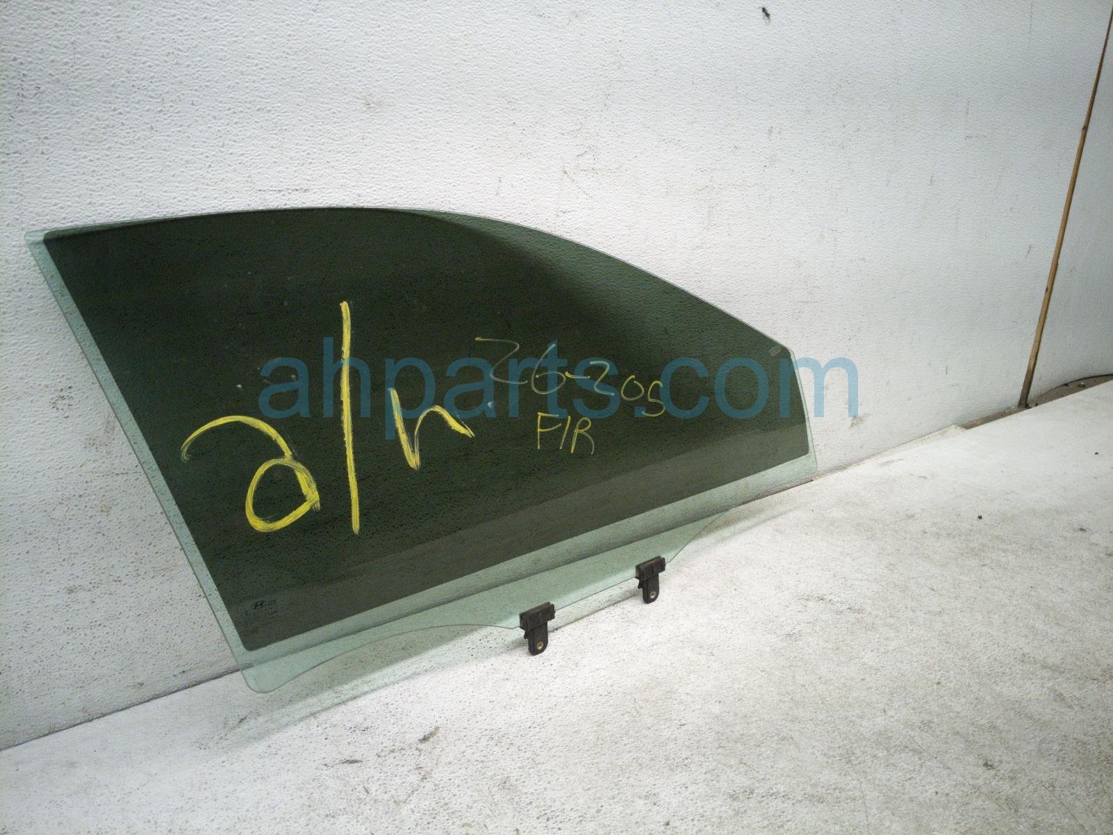 2020 Hyundai Veloster Front Passenger Door Glass Window 82420 J3000 Replacement 2020 Hyundai Veloster Front Passenger Door Glass Window 82420 J3000 Replacement thumbnail