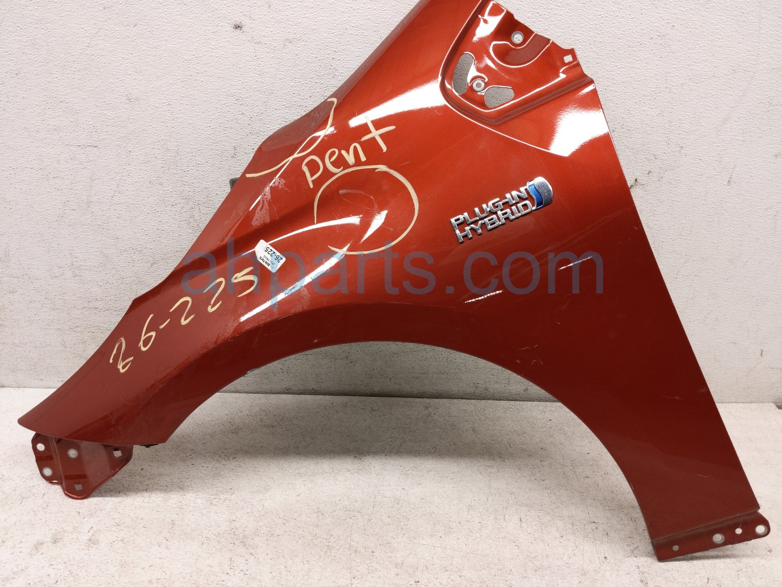 Toyota LH FENDER - RED *DENT