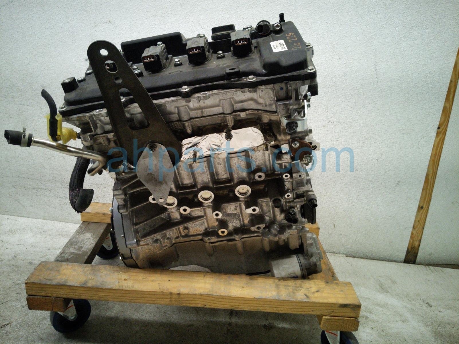 2022 Toyota Prius Long Block Engine / Motor = 81k Mi 19000 37B20 Replacement 2022 Toyota Prius Long Block Engine / Motor = 81k Mi 19000 37B20 Replacement thumbnail