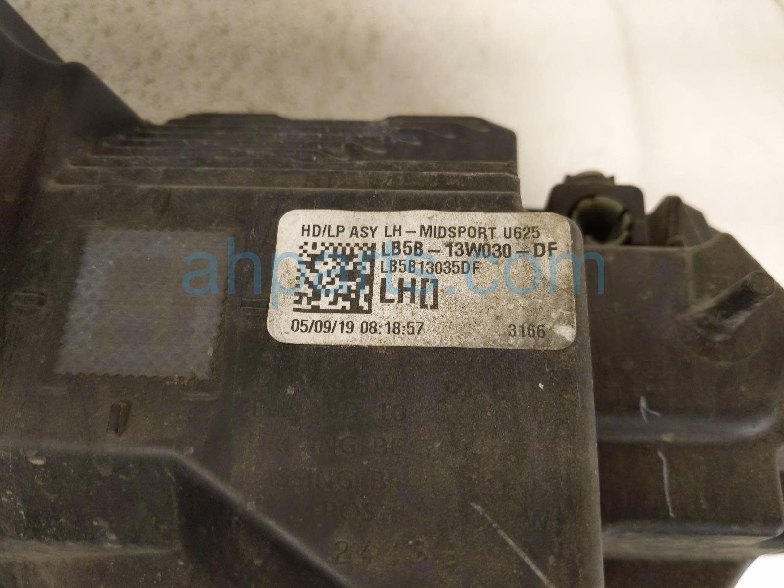 2020 Ford Explorer Headlight Driver Headlamp / Light *crack MB5Z 13008 AU Replacement 2020 Ford Explorer Headlight Driver Headlamp / Light *crack MB5Z 13008 AU Replacement thumbnail
