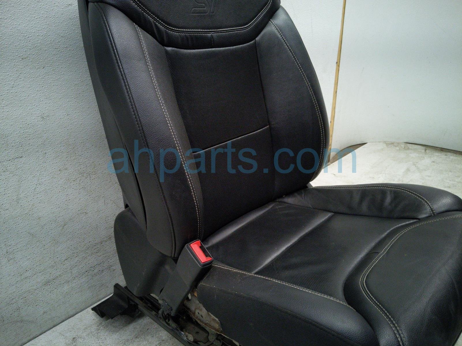 2020 Ford Explorer Front Driver Seat Black W/ Airbag MB5Z 7864417 JB Replacement 2020 Ford Explorer Front Driver Seat Black W/ Airbag MB5Z 7864417 JB Replacement thumbnail