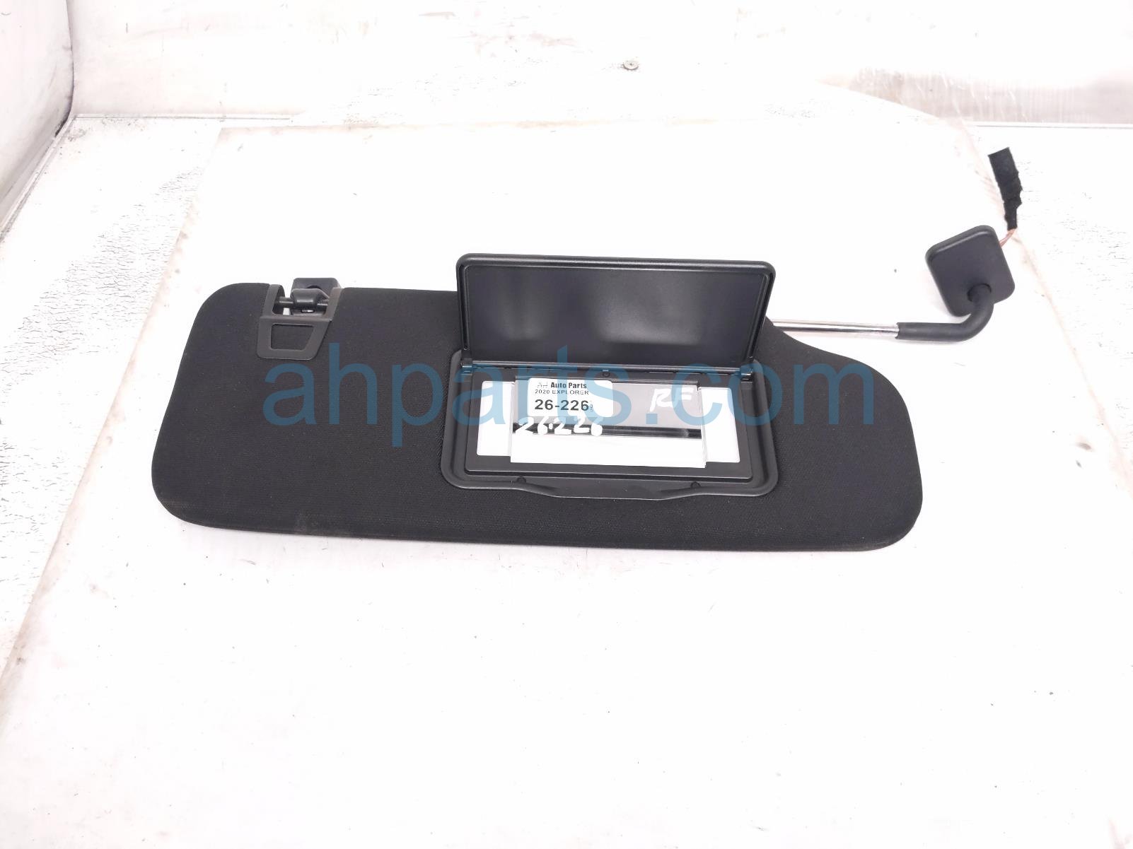 2020 Ford Explorer Passenger Sun Visor Black LB5Z 7804104 AD Replacement 2020 Ford Explorer Passenger Sun Visor Black LB5Z 7804104 AD Replacement thumbnail