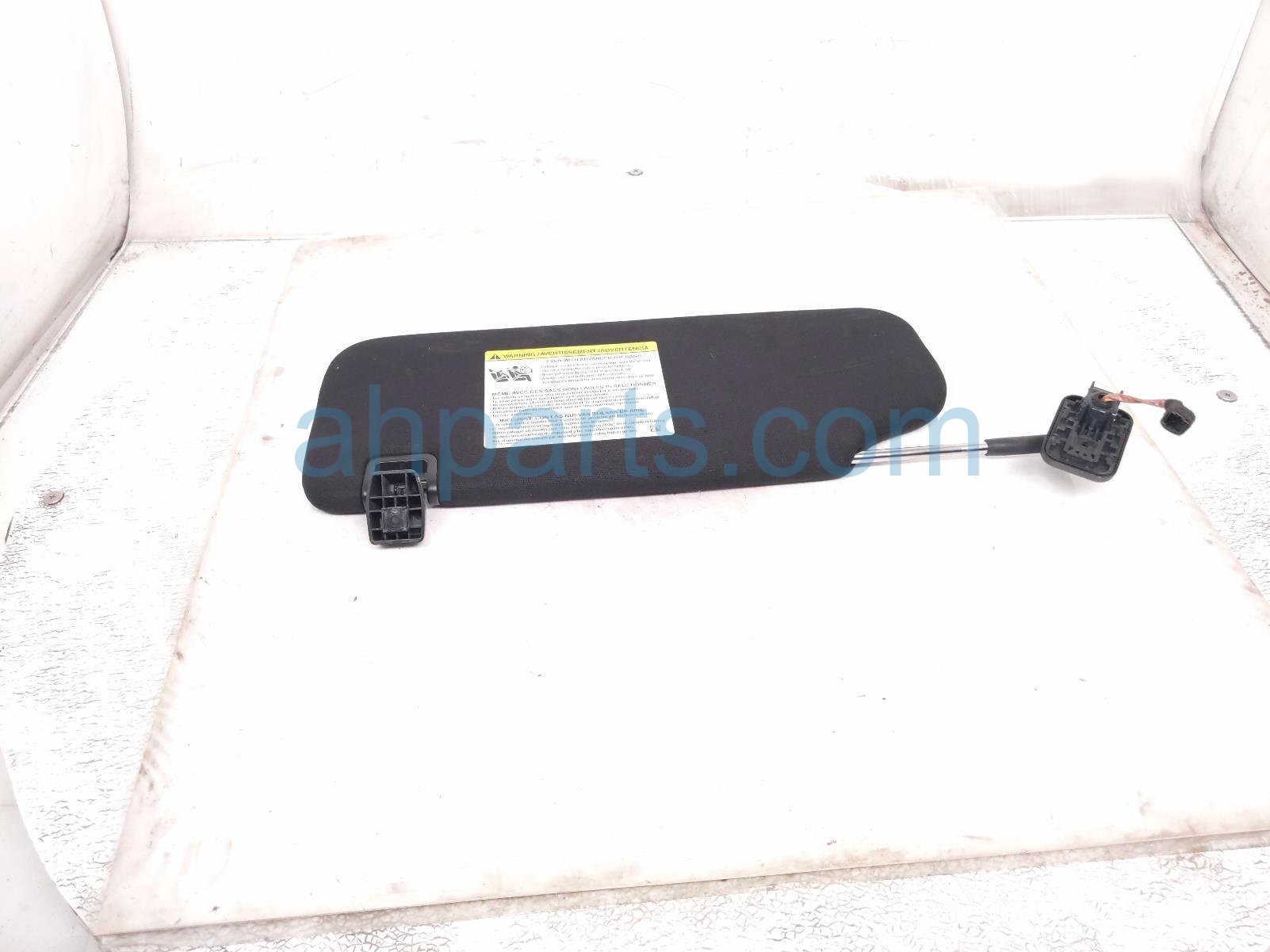 2020 Ford Explorer Passenger Sun Visor Black LB5Z 7804104 AD Replacement 2020 Ford Explorer Passenger Sun Visor Black LB5Z 7804104 AD Replacement thumbnail