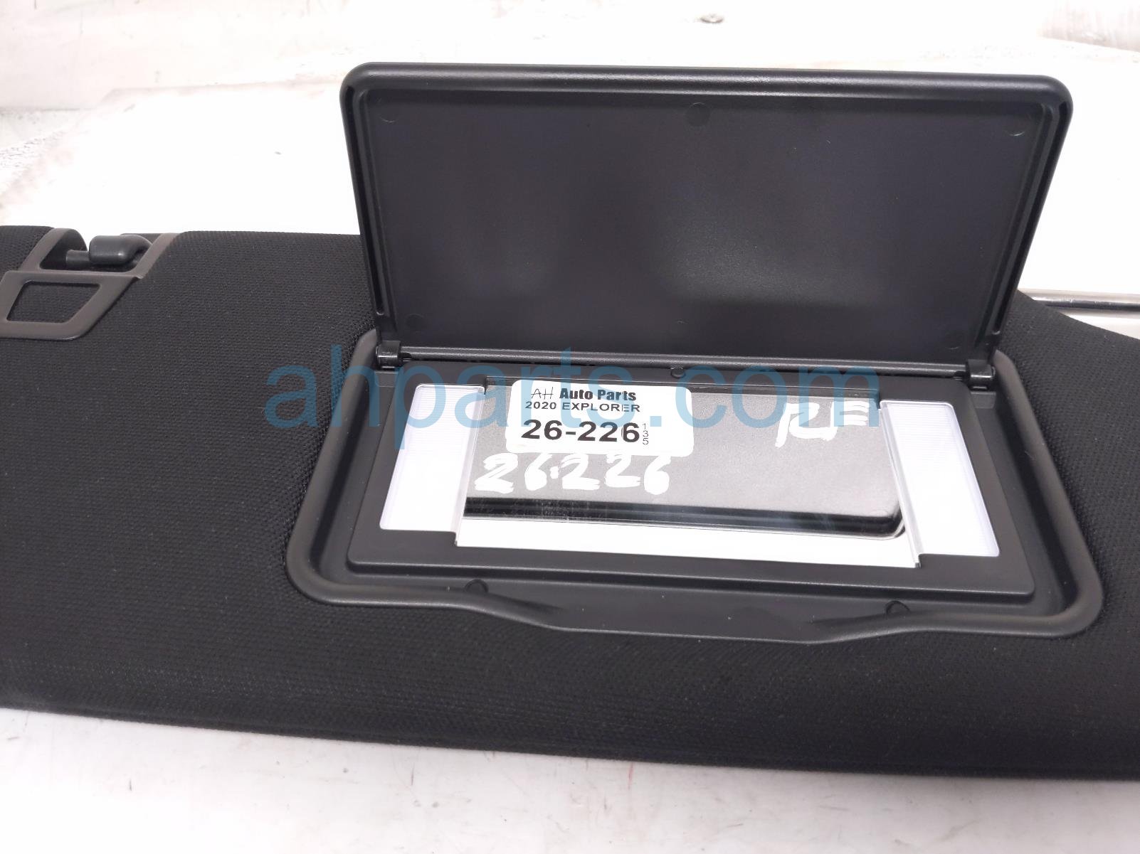 2020 Ford Explorer Passenger Sun Visor Black LB5Z 7804104 AD Replacement 2020 Ford Explorer Passenger Sun Visor Black LB5Z 7804104 AD Replacement thumbnail
