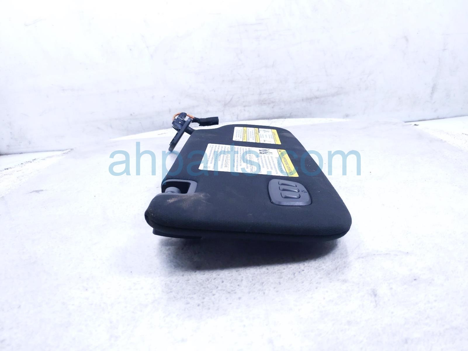 2020 Ford Explorer Driver Sun Visor Black LB5Z 7804105 DE Replacement 2020 Ford Explorer Driver Sun Visor Black LB5Z 7804105 DE Replacement thumbnail
