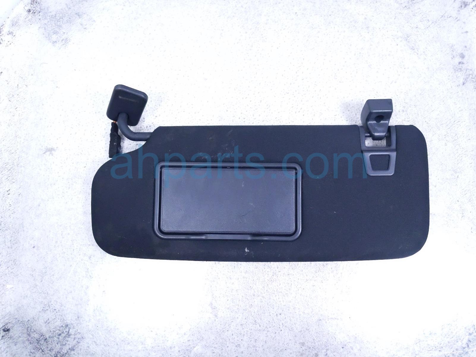 2020 Ford Explorer Driver Sun Visor Black LB5Z 7804105 DE Replacement 2020 Ford Explorer Driver Sun Visor Black LB5Z 7804105 DE Replacement thumbnail