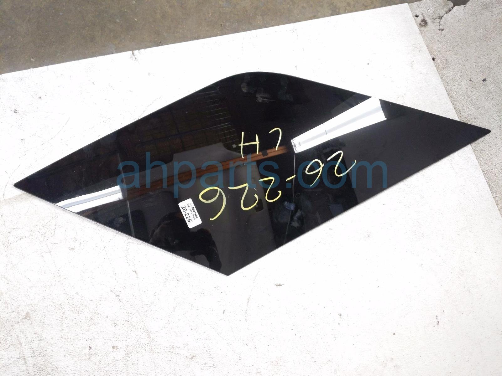 2020 Ford Explorer Driver Quarter Window Glass LB5Z 7829701 A Replacement 2020 Ford Explorer Driver Quarter Window Glass LB5Z 7829701 A Replacement thumbnail