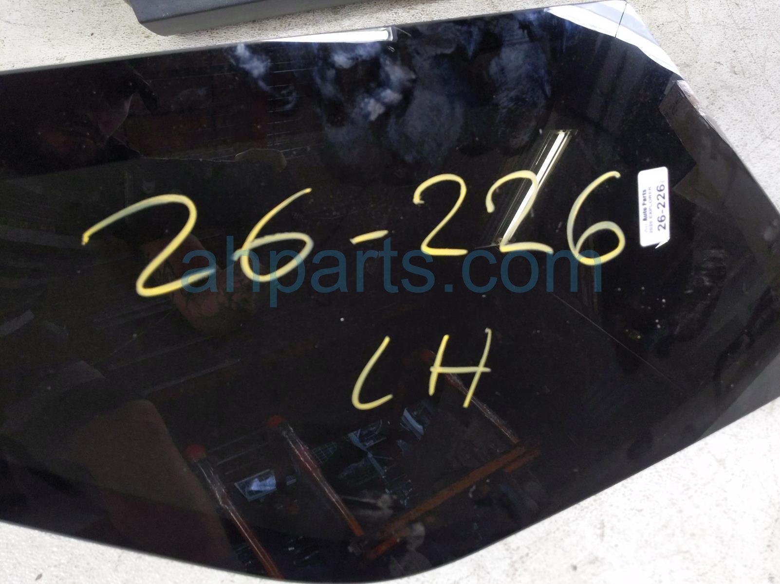 2020 Ford Explorer Driver Quarter Window Glass LB5Z 7829701 A Replacement 2020 Ford Explorer Driver Quarter Window Glass LB5Z 7829701 A Replacement thumbnail