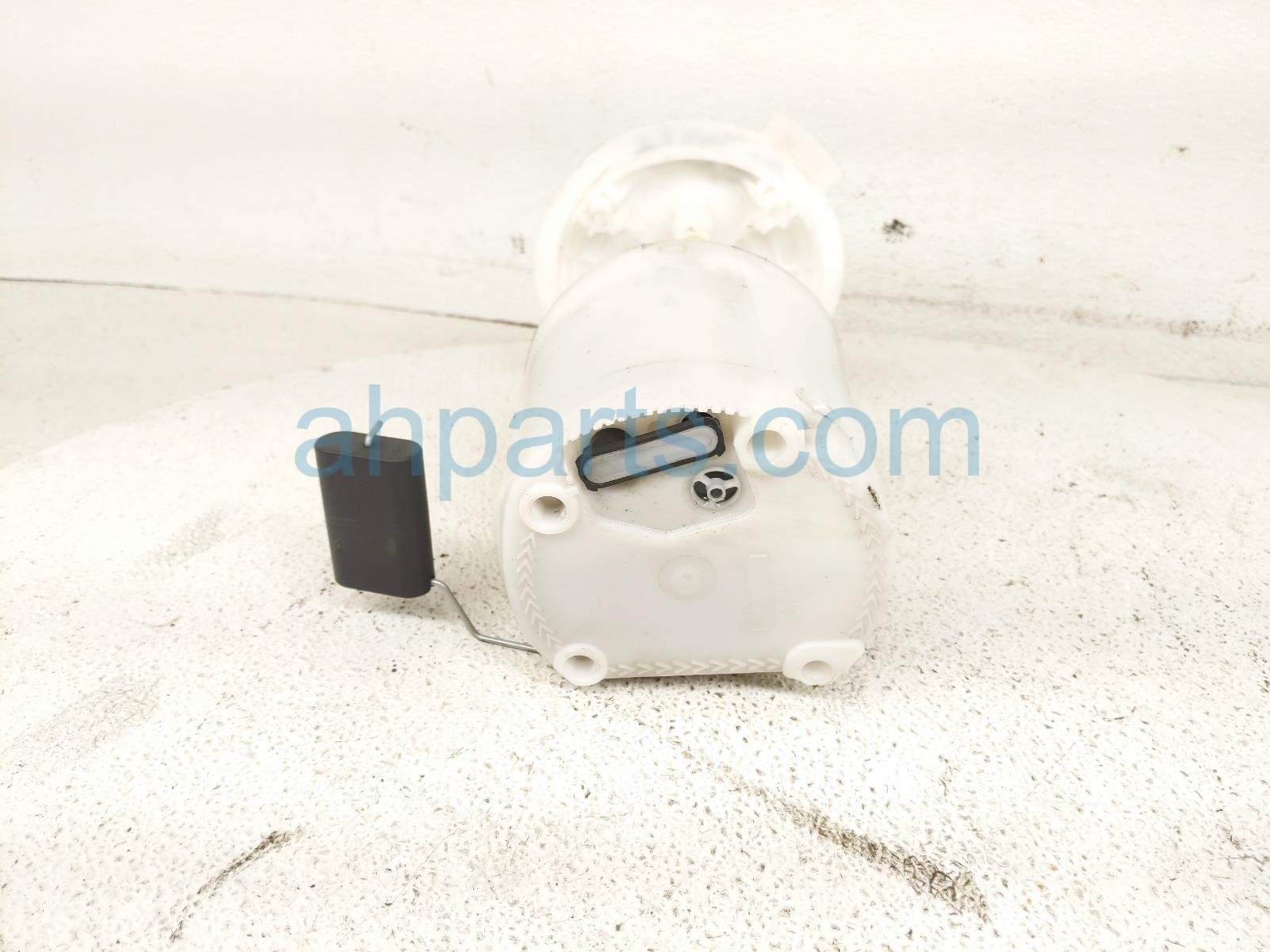 2020 Ford Explorer Gas / Fuel Pump (tank Mounted) L1MZ 9H307 PA Replacement 2020 Ford Explorer Gas / Fuel Pump (tank Mounted) L1MZ 9H307 PA Replacement thumbnail