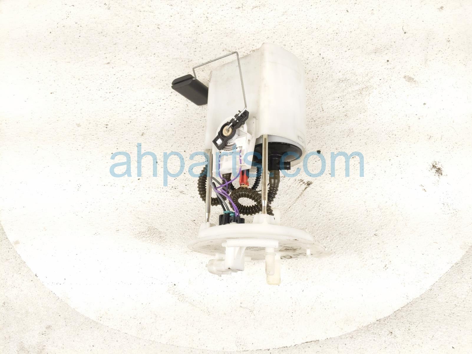 2020 Ford Explorer Gas / Fuel Pump (tank Mounted) L1MZ 9H307 PA Replacement 2020 Ford Explorer Gas / Fuel Pump (tank Mounted) L1MZ 9H307 PA Replacement thumbnail
