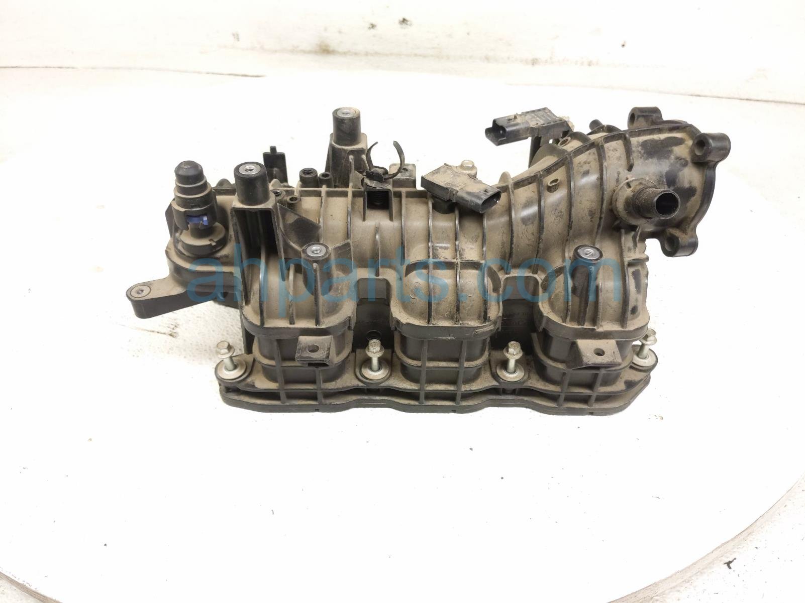 2020 Ford Explorer Upper Intake Manifold FT4Z 9424 E Replacement 2020 Ford Explorer Upper Intake Manifold FT4Z 9424 E Replacement thumbnail