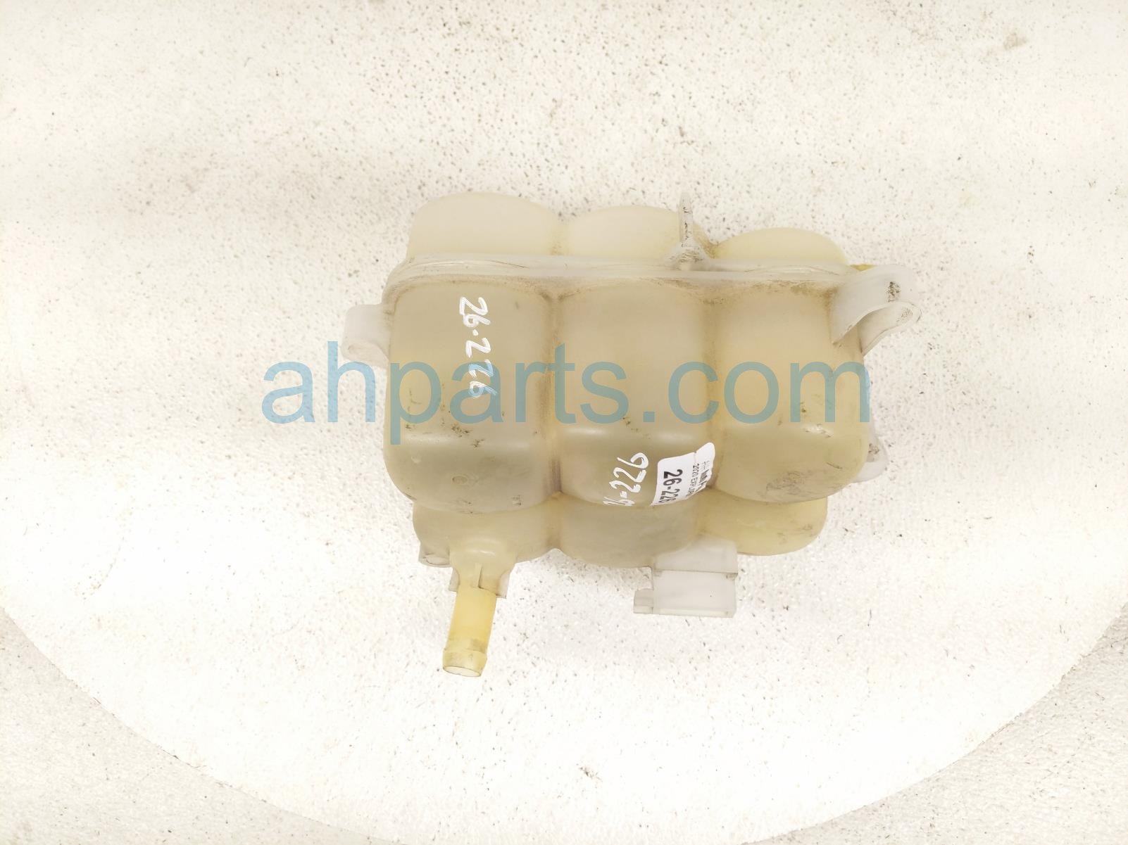 2020 Ford Explorer Coolant Overflow Reservoir Tank L1MZ 8A080 B Replacement 2020 Ford Explorer Coolant Overflow Reservoir Tank L1MZ 8A080 B Replacement thumbnail