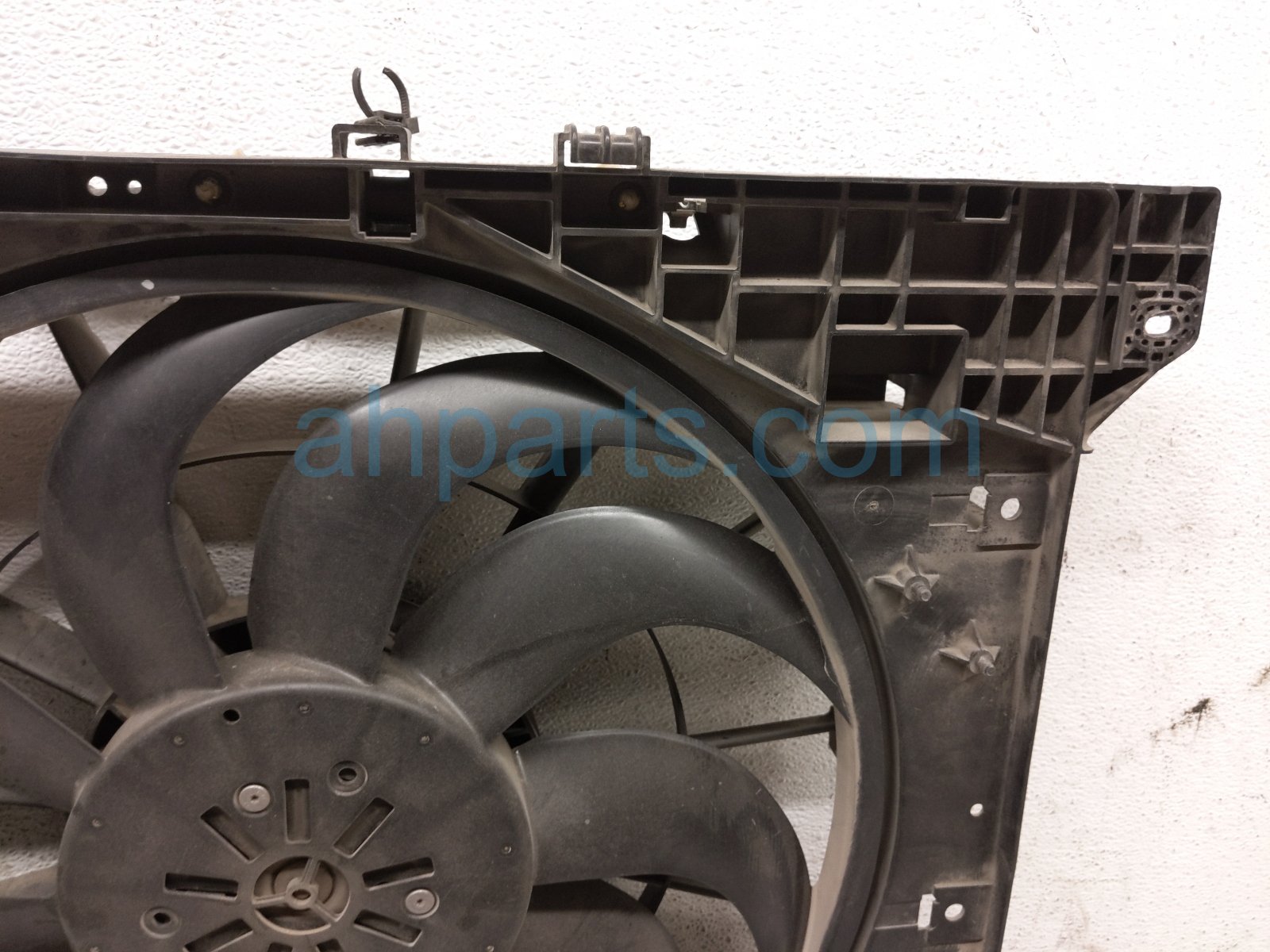 2020 Ford Explorer Cooling Radiator Fan Assembly P1MZ 8C607 E Replacement 2020 Ford Explorer Cooling Radiator Fan Assembly P1MZ 8C607 E Replacement thumbnail