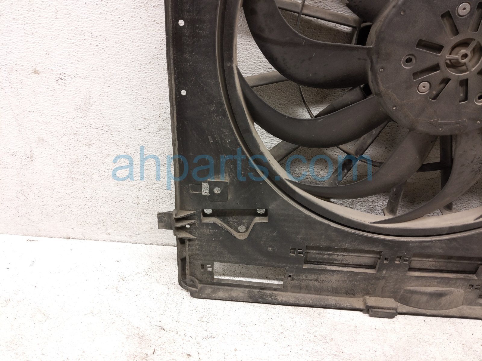2020 Ford Explorer Cooling Radiator Fan Assembly P1MZ 8C607 E Replacement 2020 Ford Explorer Cooling Radiator Fan Assembly P1MZ 8C607 E Replacement thumbnail