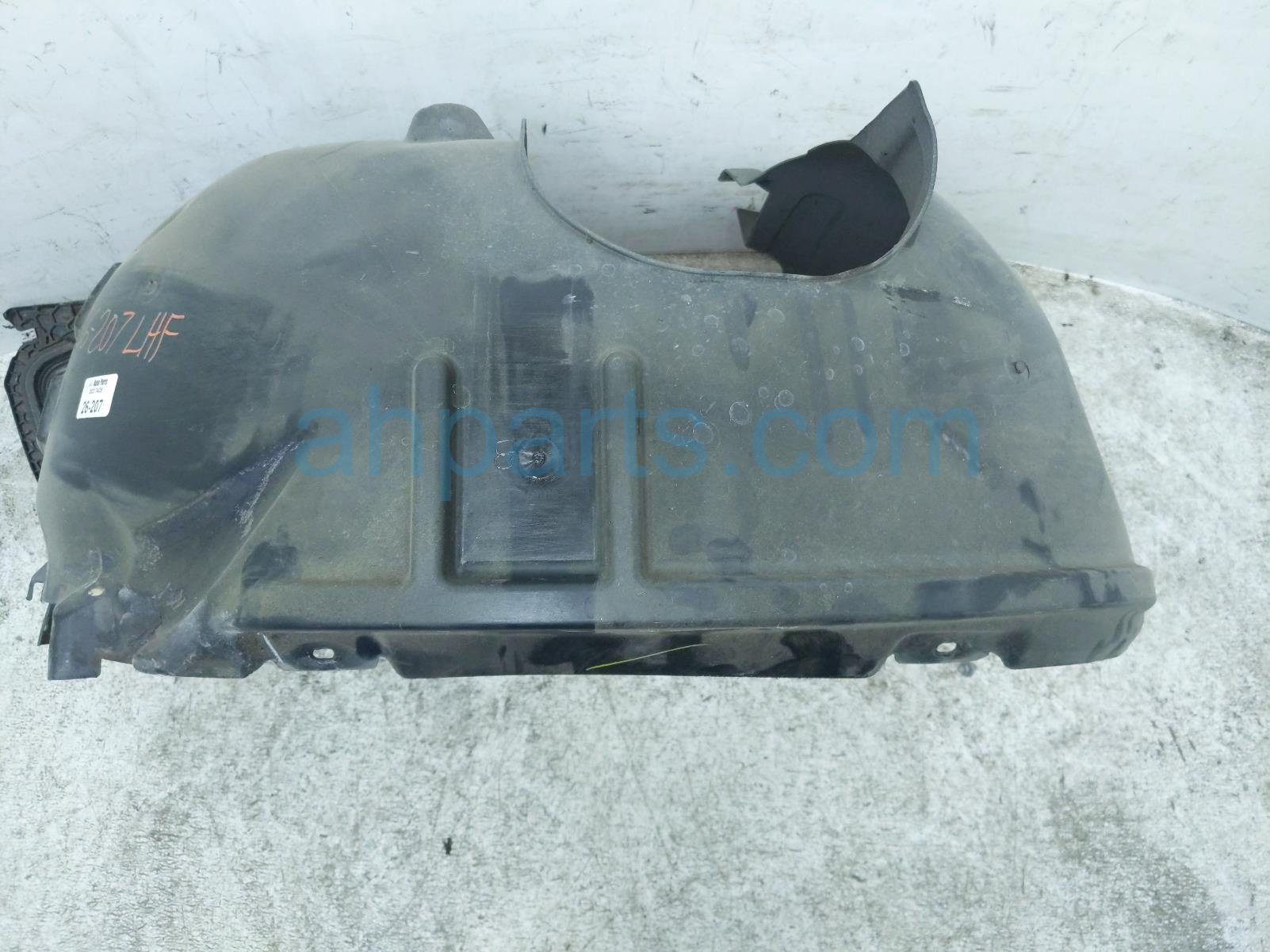 2023 Volkswagen Taos Front Driver Inner Fender Liner 2GJ 805 911 E Replacement 2023 Volkswagen Taos Front Driver Inner Fender Liner 2GJ 805 911 E Replacement thumbnail
