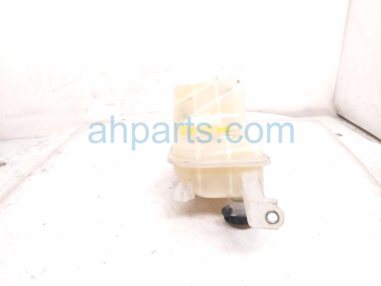 2014 Toyota Prius Coolant Overflow Reservoir Tank 16480 28080 Replacement 2014 Toyota Prius Coolant Overflow Reservoir Tank 16480 28080 Replacement thumbnail