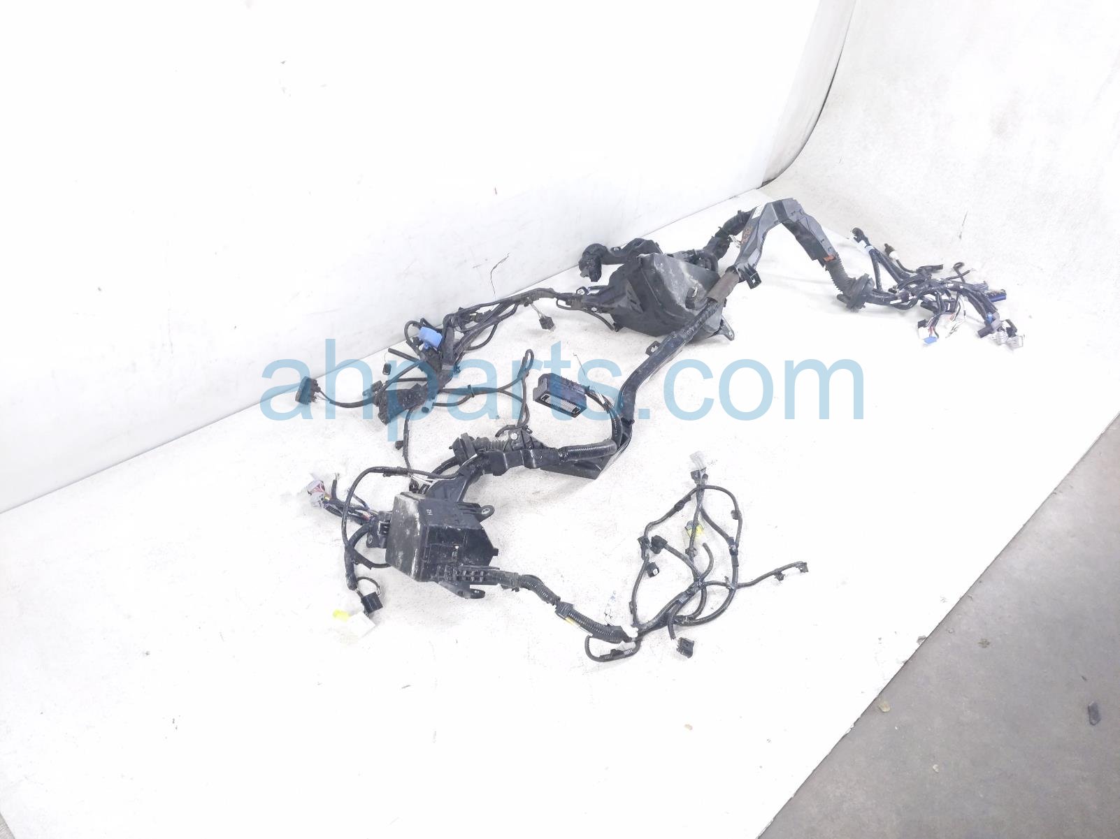 Toyota ENGINE ROOM WIRE HARNESS - LE - AWD