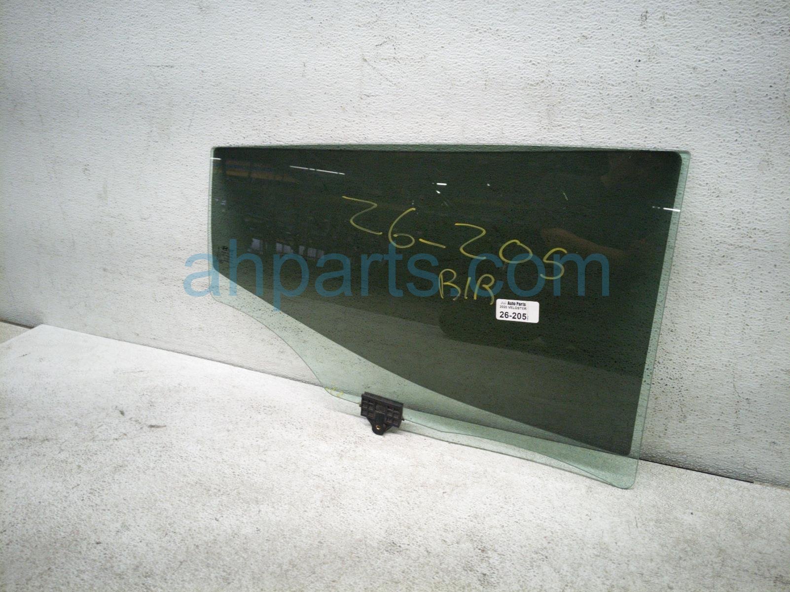 2020 Hyundai Veloster Rear Passenger Door Glass Window 83420 J3000 Replacement 2020 Hyundai Veloster Rear Passenger Door Glass Window 83420 J3000 Replacement thumbnail