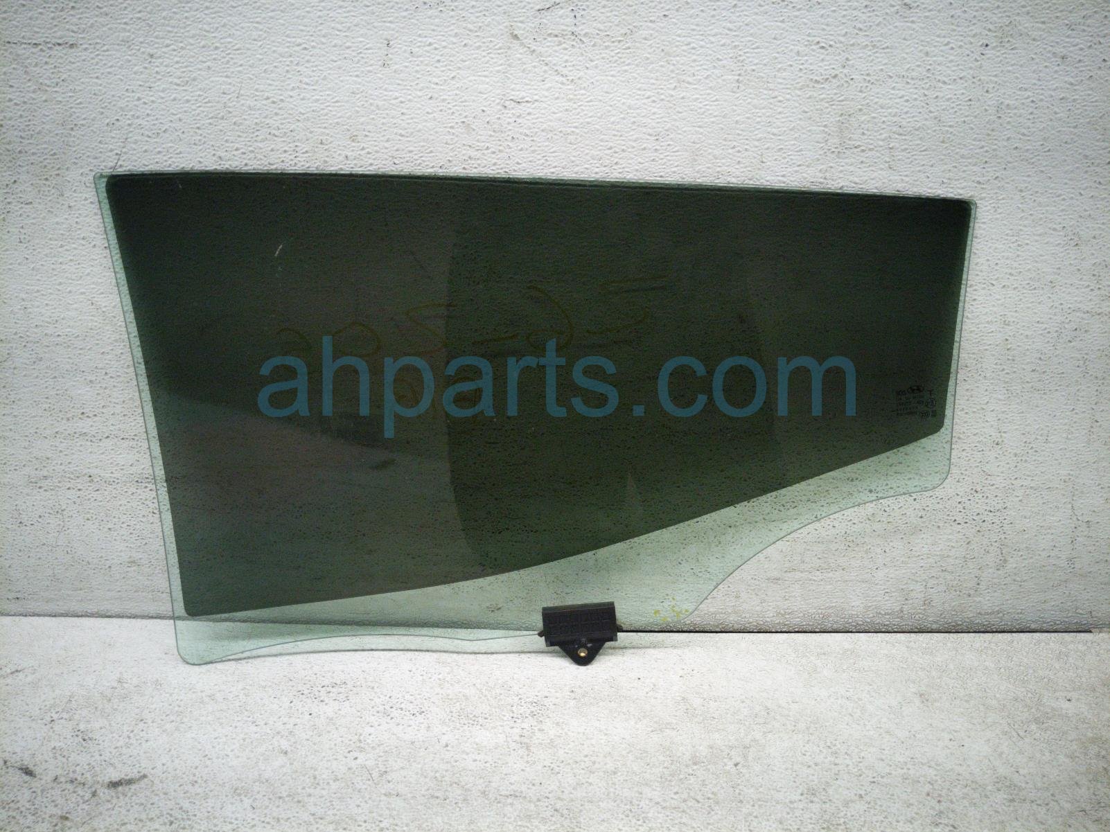 2020 Hyundai Veloster Rear Passenger Door Glass Window 83420 J3000 Replacement 2020 Hyundai Veloster Rear Passenger Door Glass Window 83420 J3000 Replacement thumbnail