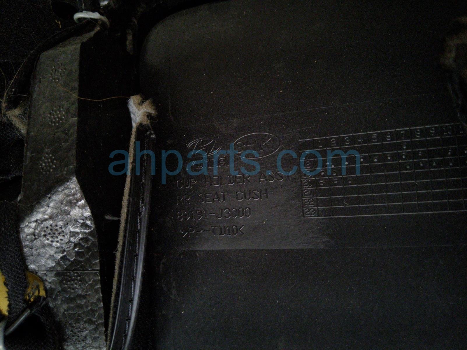 2020 Hyundai Veloster Back (2nd Row) Rear Seat Bottom Cushion Black 89100 K9000 SJA Replacement 2020 Hyundai Veloster Back (2nd Row) Rear Seat Bottom Cushion Black 89100 K9000 SJA Replacement thumbnail
