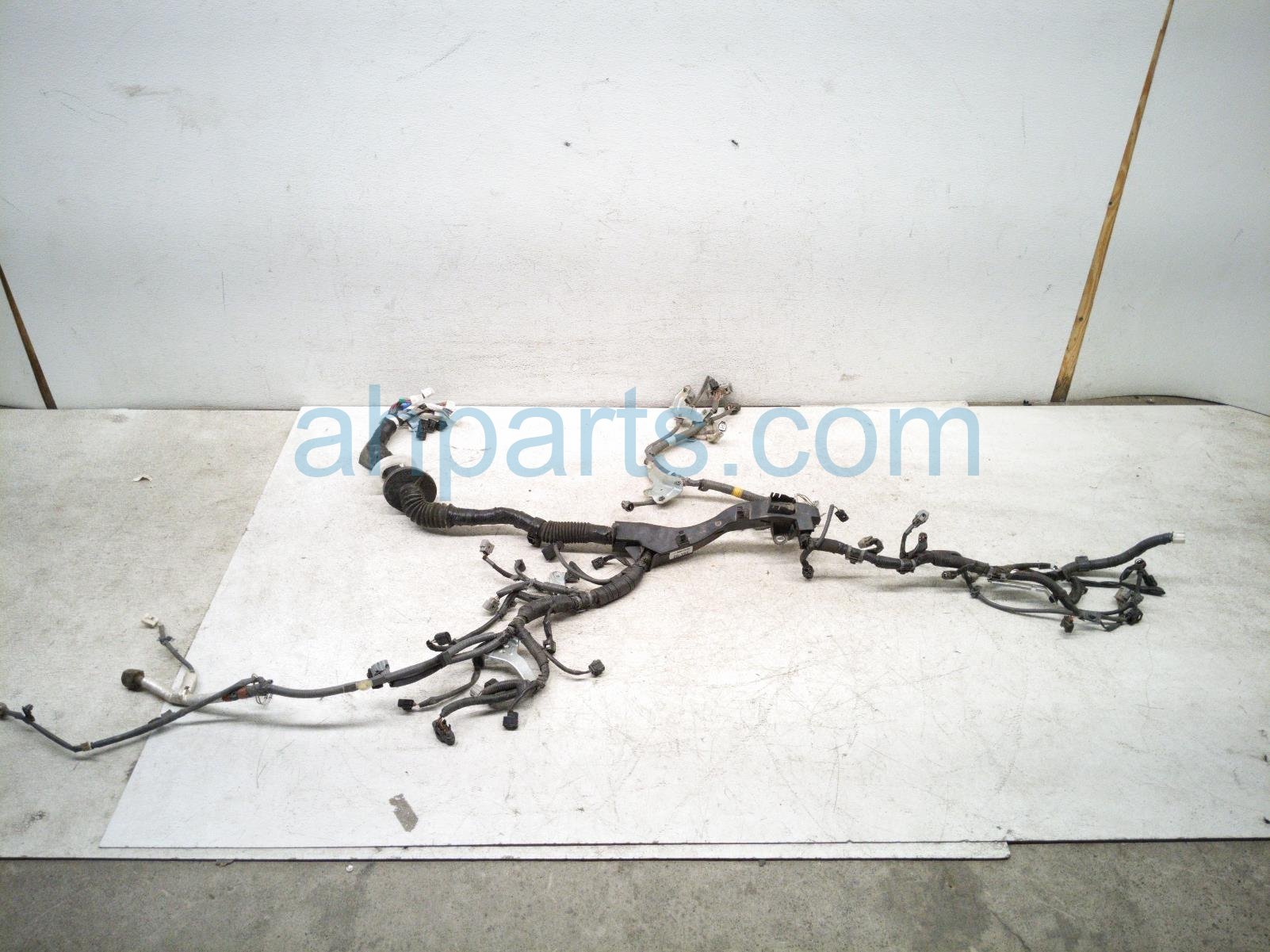 2018 Toyota Tacoma Engine Wire Harness 3.5l 4x2 At 82121 04831 Replacement 2018 Toyota Tacoma Engine Wire Harness 3.5l 4x2 At 82121 04831 Replacement thumbnail