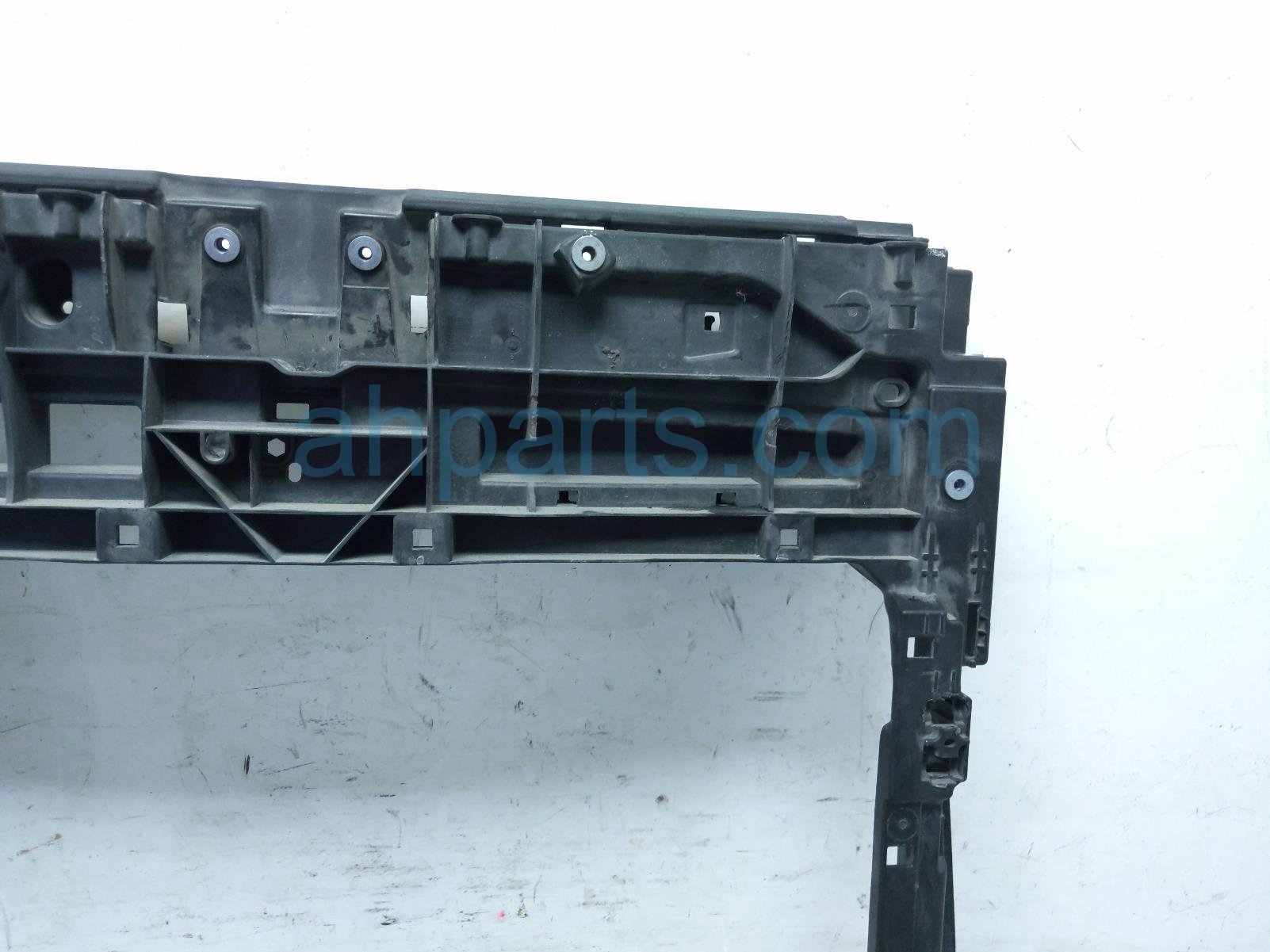 2023 Volkswagen Taos Radiator Core Support 2GJ 805 588 D Replacement 2023 Volkswagen Taos Radiator Core Support 2GJ 805 588 D Replacement thumbnail