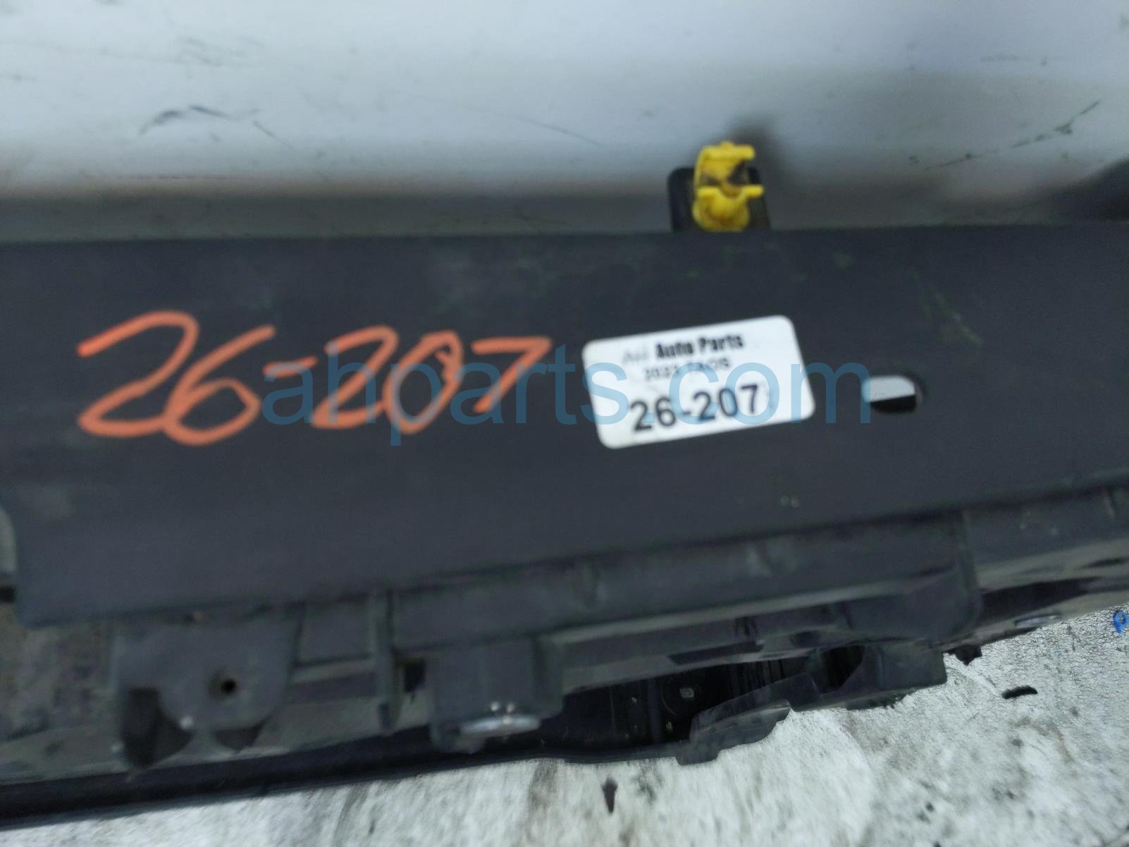 2023 Volkswagen Taos Radiator Core Support 2GJ 805 588 D Replacement 2023 Volkswagen Taos Radiator Core Support 2GJ 805 588 D Replacement thumbnail