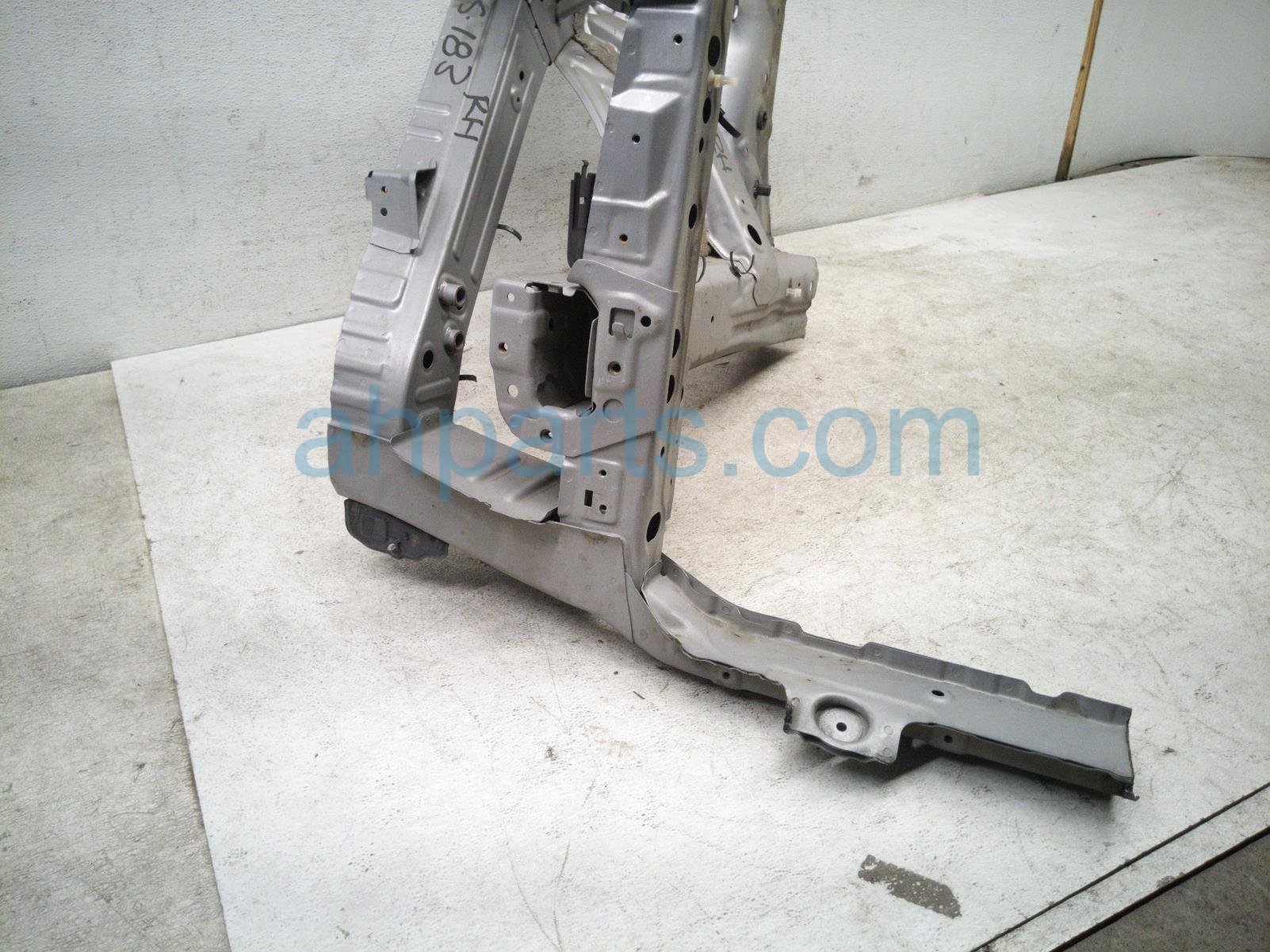 2018 Honda Odyssey Passenger Apron Frame Rail Cut Silver 60650 THR A00ZZ Replacement 2018 Honda Odyssey Passenger Apron Frame Rail Cut Silver 60650 THR A00ZZ Replacement thumbnail