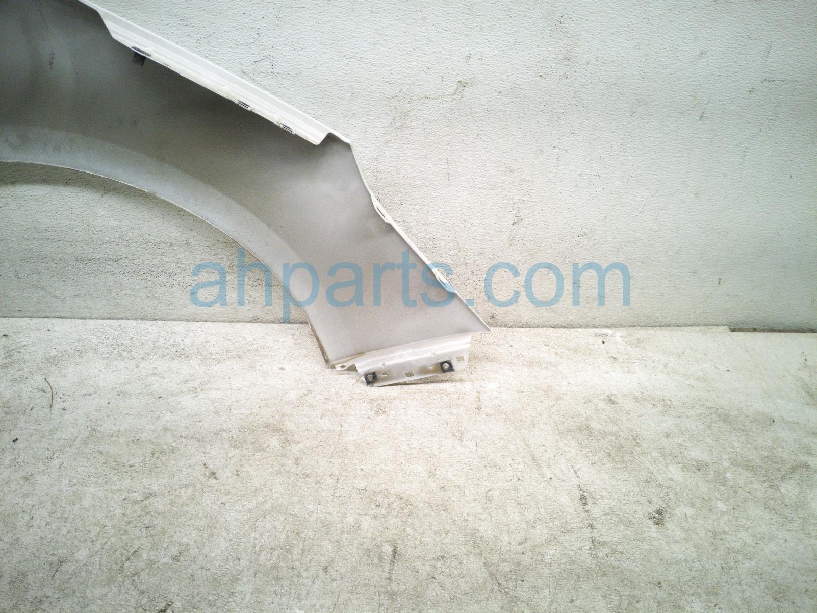 2020 Acura MDX Front Driver Fender White 60260 TZ5 A91ZZ Replacement 2020 Acura MDX Front Driver Fender White 60260 TZ5 A91ZZ Replacement thumbnail