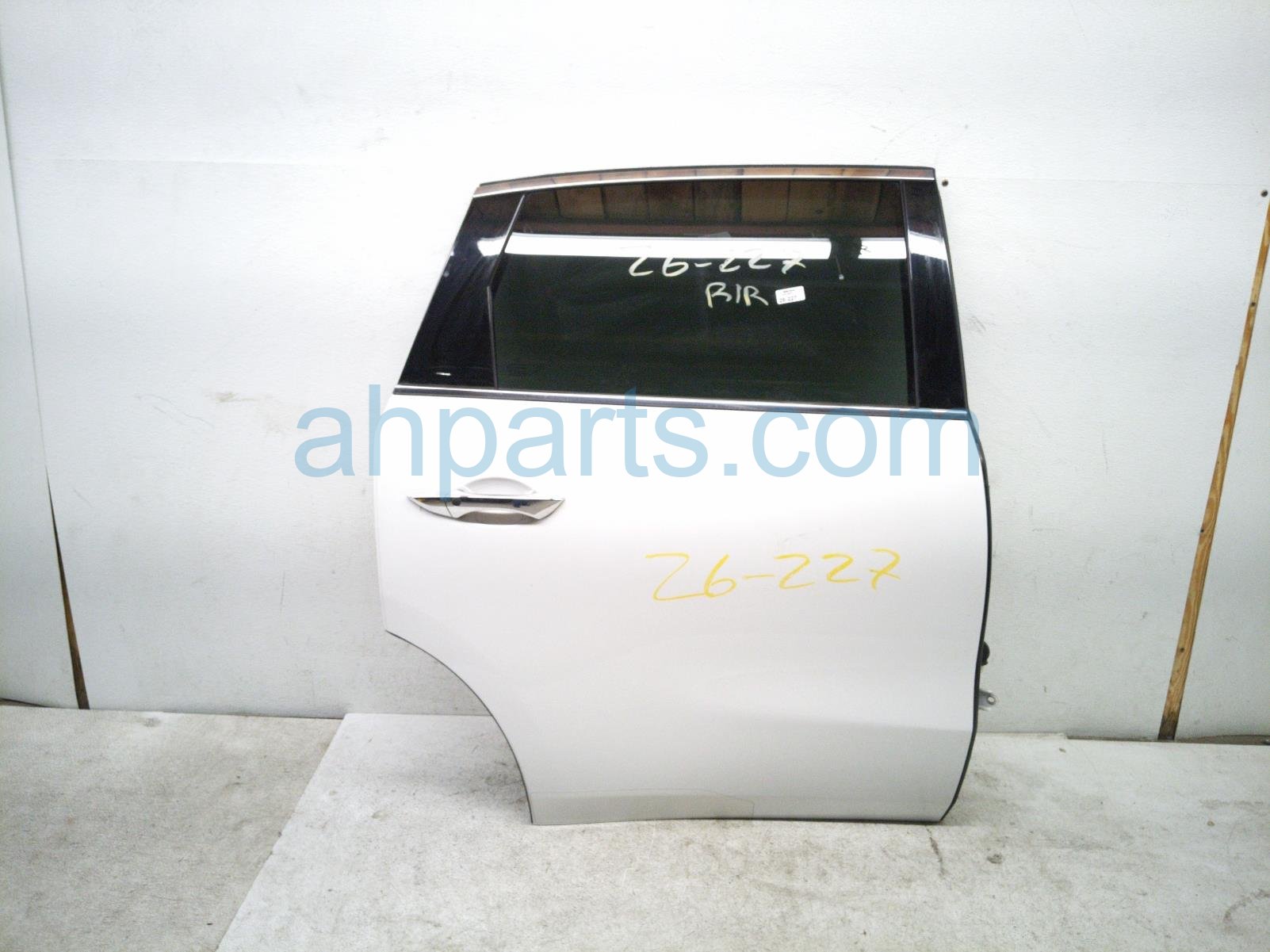 Acura RR/RH DOOR - WHITE - NO INSIDE TRIM