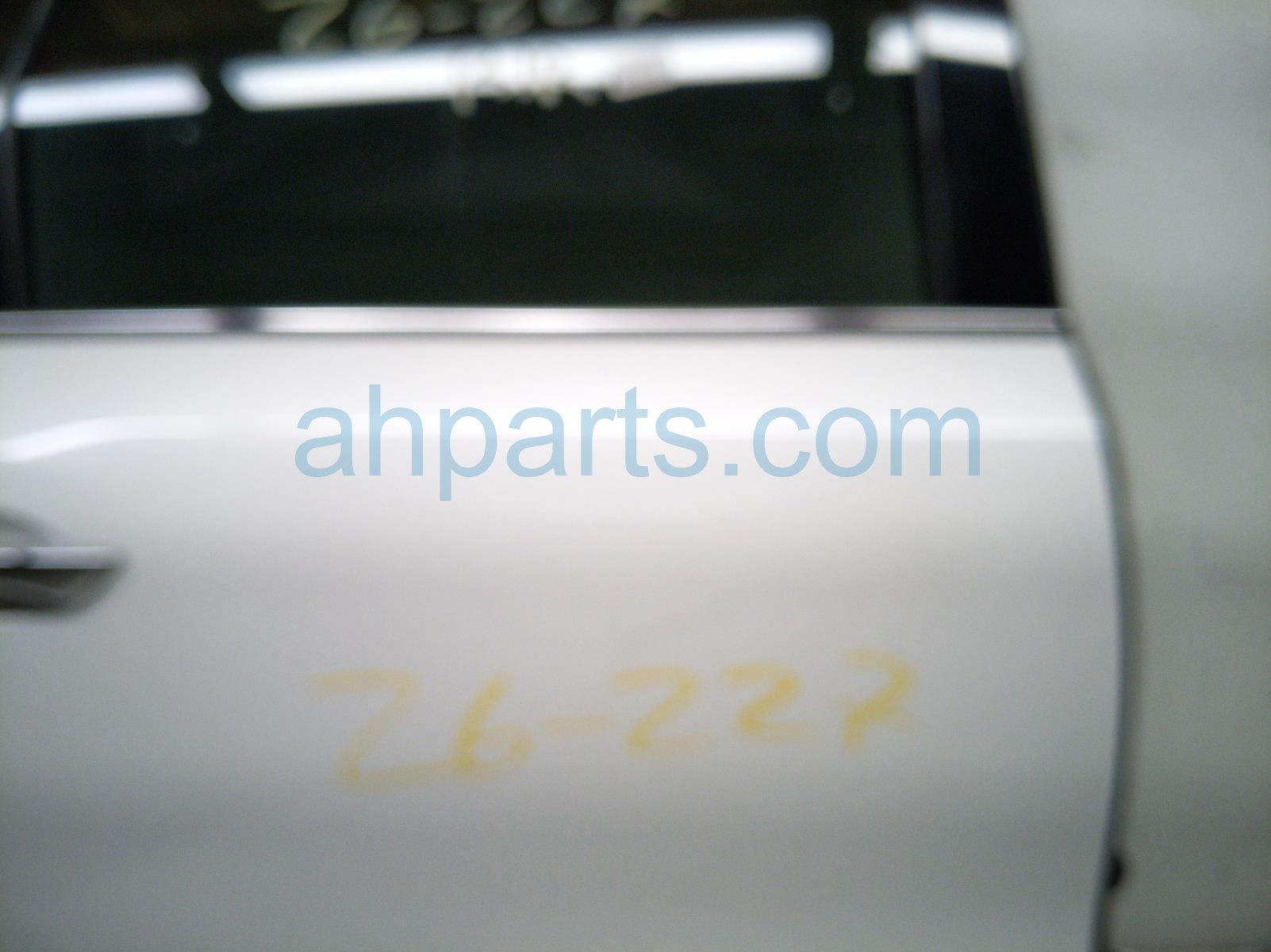 2020 Acura MDX Rear Passenger Door White No Inside Trim 67510 TZ5 A70ZZ Replacement 2020 Acura MDX Rear Passenger Door White No Inside Trim 67510 TZ5 A70ZZ Replacement thumbnail