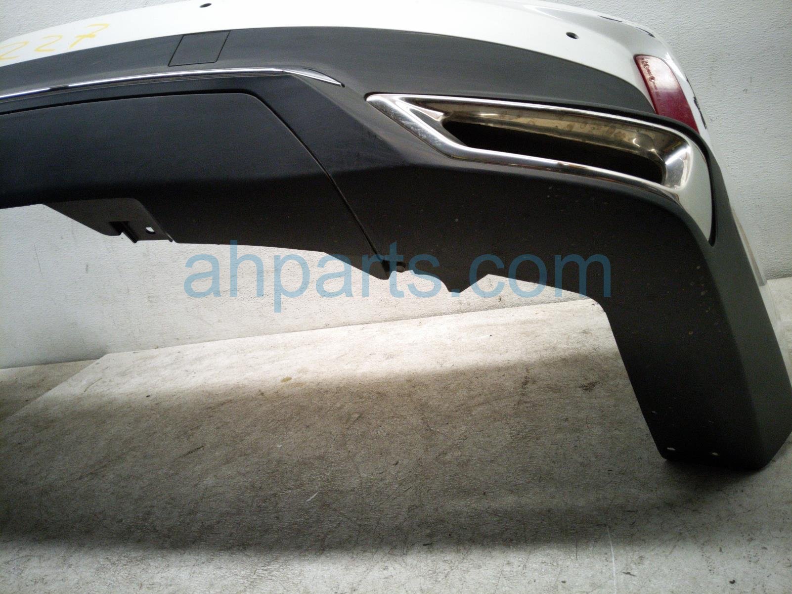 2020 Acura MDX Rear Bumper Cover White* 04715 TYS A10ZZ Replacement 2020 Acura MDX Rear Bumper Cover White* 04715 TYS A10ZZ Replacement thumbnail