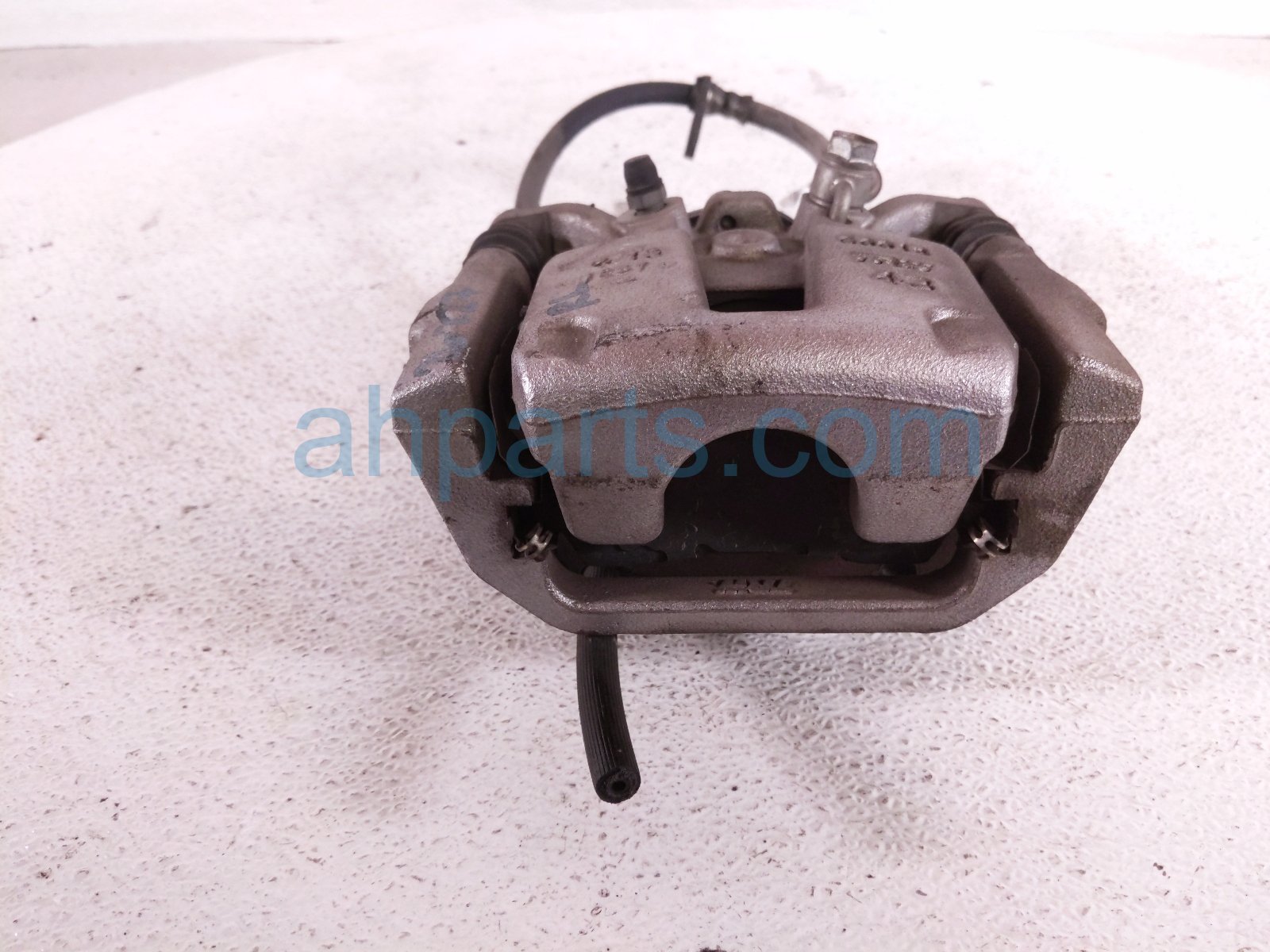2020 Acura MDX Rear Driver Brake Caliper 43019 TZ5 A11 Replacement 2020 Acura MDX Rear Driver Brake Caliper 43019 TZ5 A11 Replacement thumbnail