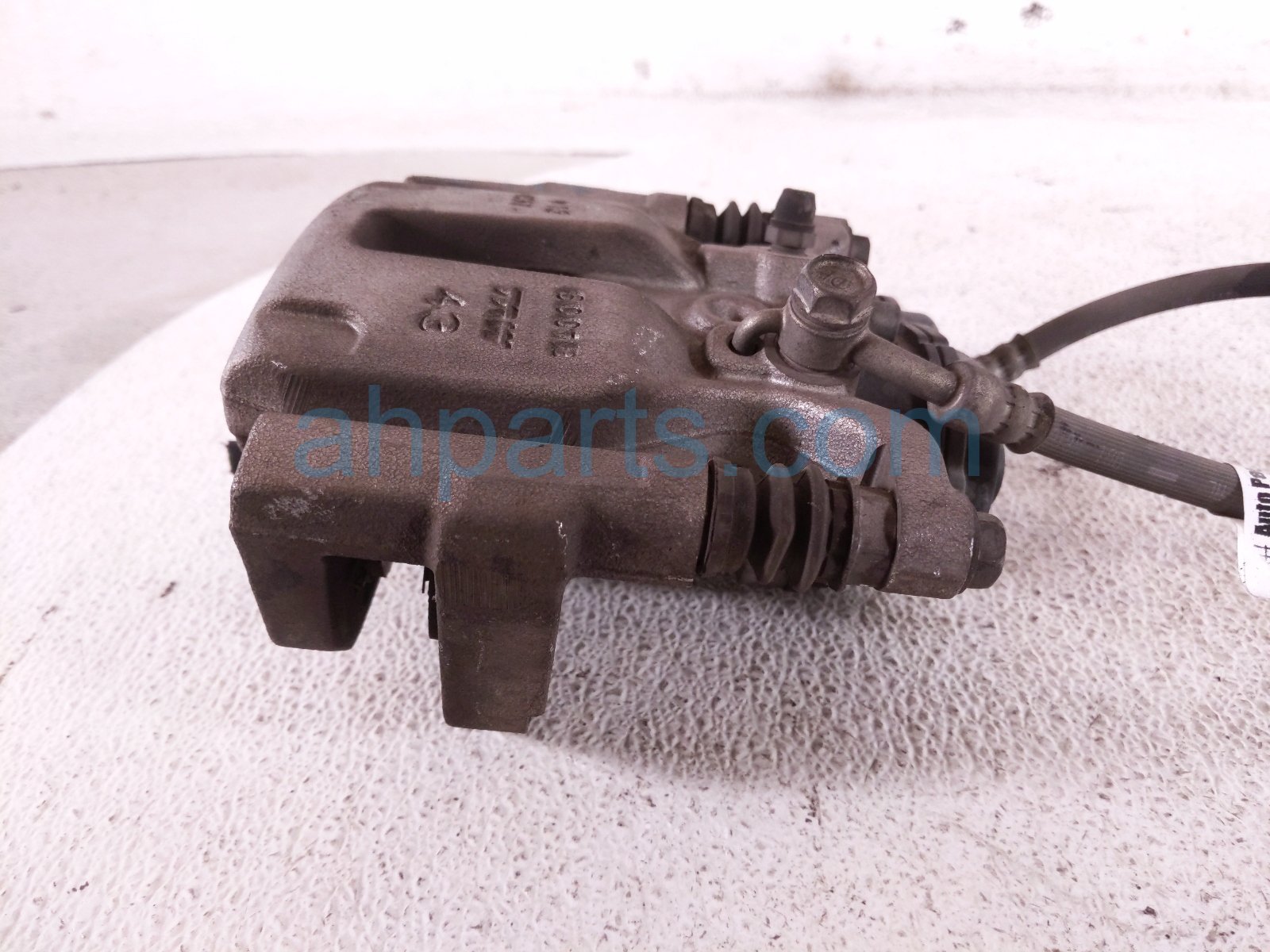 2020 Acura MDX Rear Driver Brake Caliper 43019 TZ5 A11 Replacement 2020 Acura MDX Rear Driver Brake Caliper 43019 TZ5 A11 Replacement thumbnail