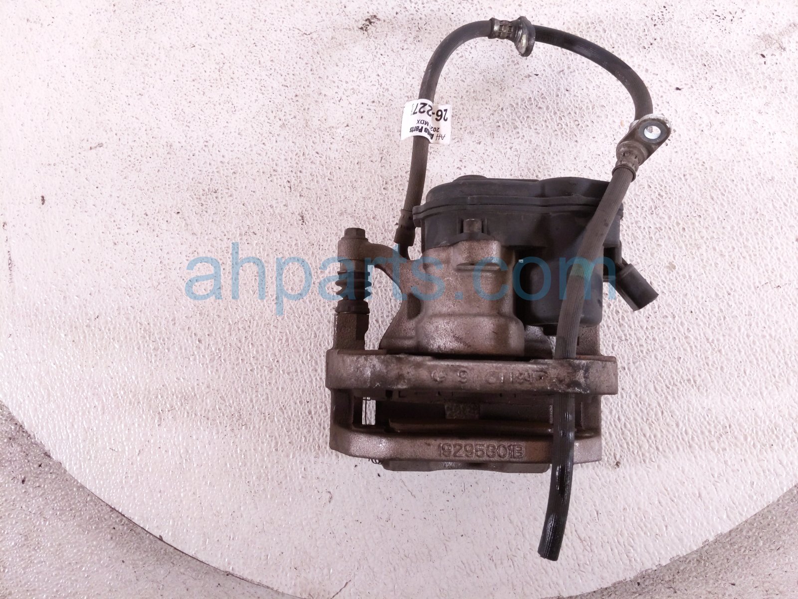 2020 Acura MDX Rear Driver Brake Caliper 43019 TZ5 A11 Replacement 2020 Acura MDX Rear Driver Brake Caliper 43019 TZ5 A11 Replacement thumbnail