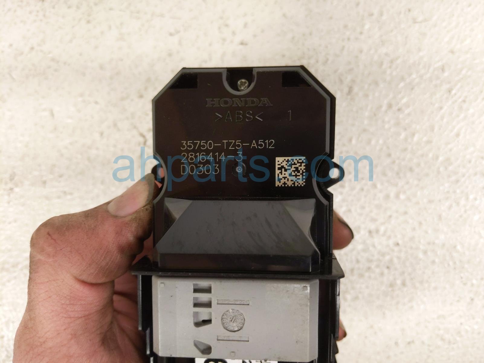 2020 Acura MDX Power / Master Window Control Switch 35750 TZ5 A51 Replacement 2020 Acura MDX Power / Master Window Control Switch 35750 TZ5 A51 Replacement thumbnail
