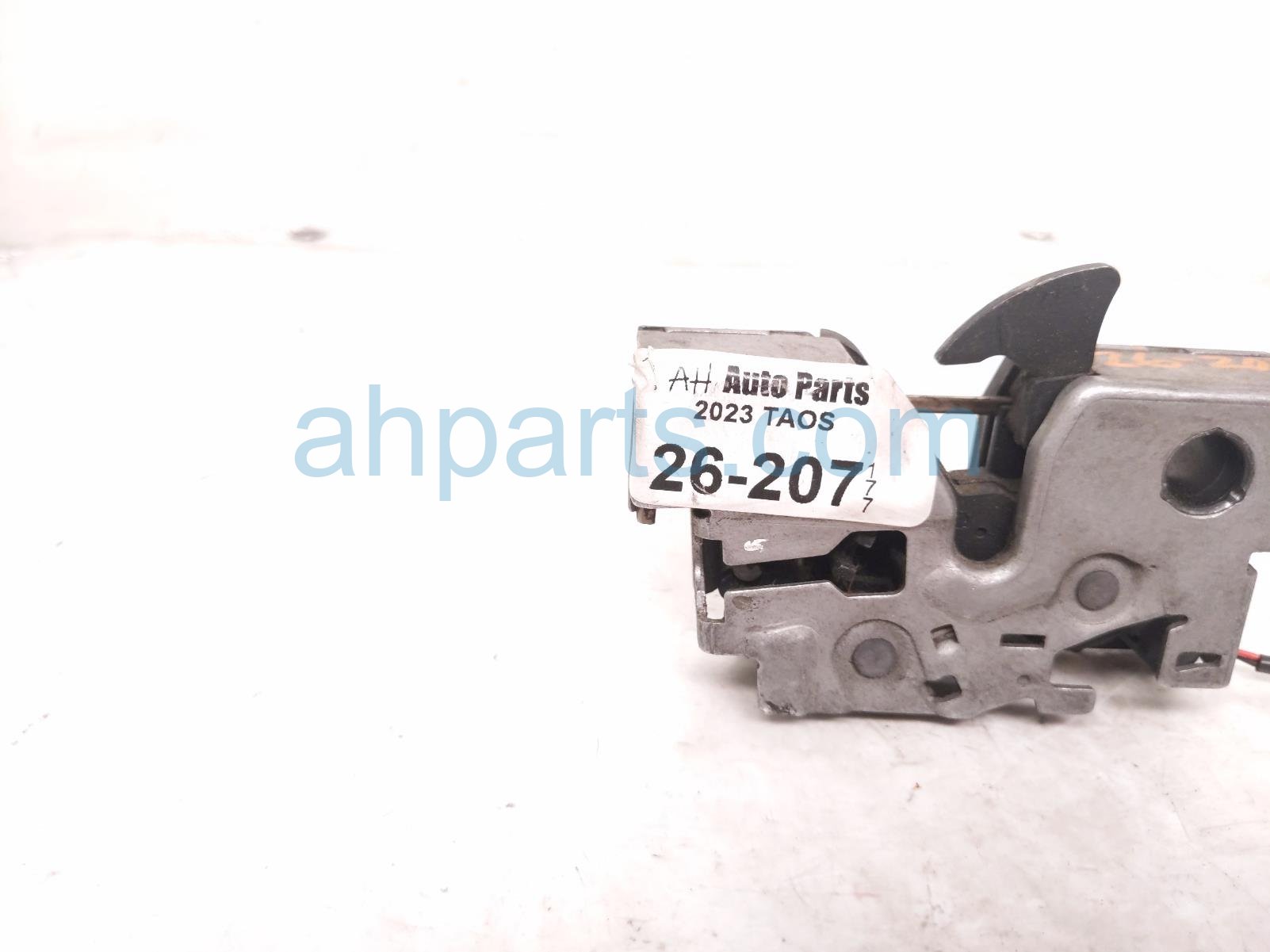 2023 Volkswagen Taos Hood Lock / Latch Assy 2GJ 823 509 Replacement 2023 Volkswagen Taos Hood Lock / Latch Assy 2GJ 823 509 Replacement thumbnail