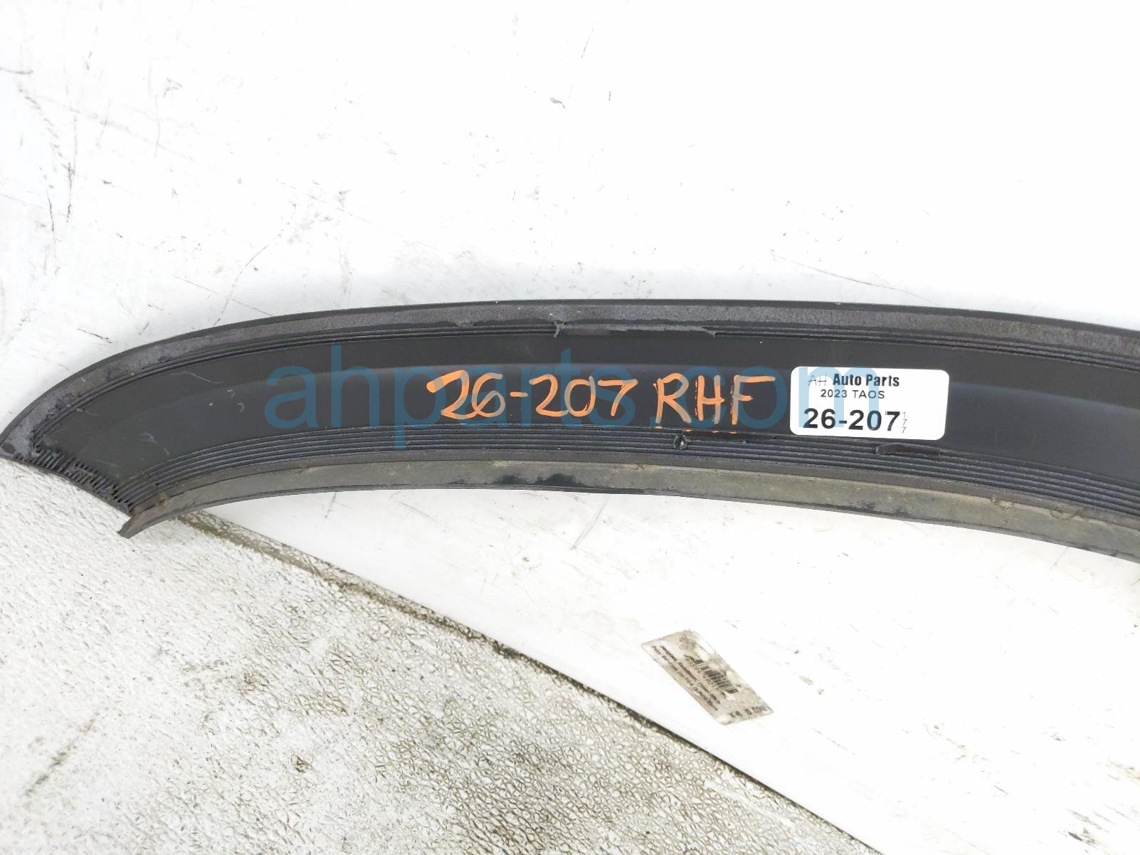2023 Volkswagen Taos Front Passenger Wheel Opening Molding Blue 2GJ 854 820 9B9 Replacement 2023 Volkswagen Taos Front Passenger Wheel Opening Molding Blue 2GJ 854 820 9B9 Replacement thumbnail