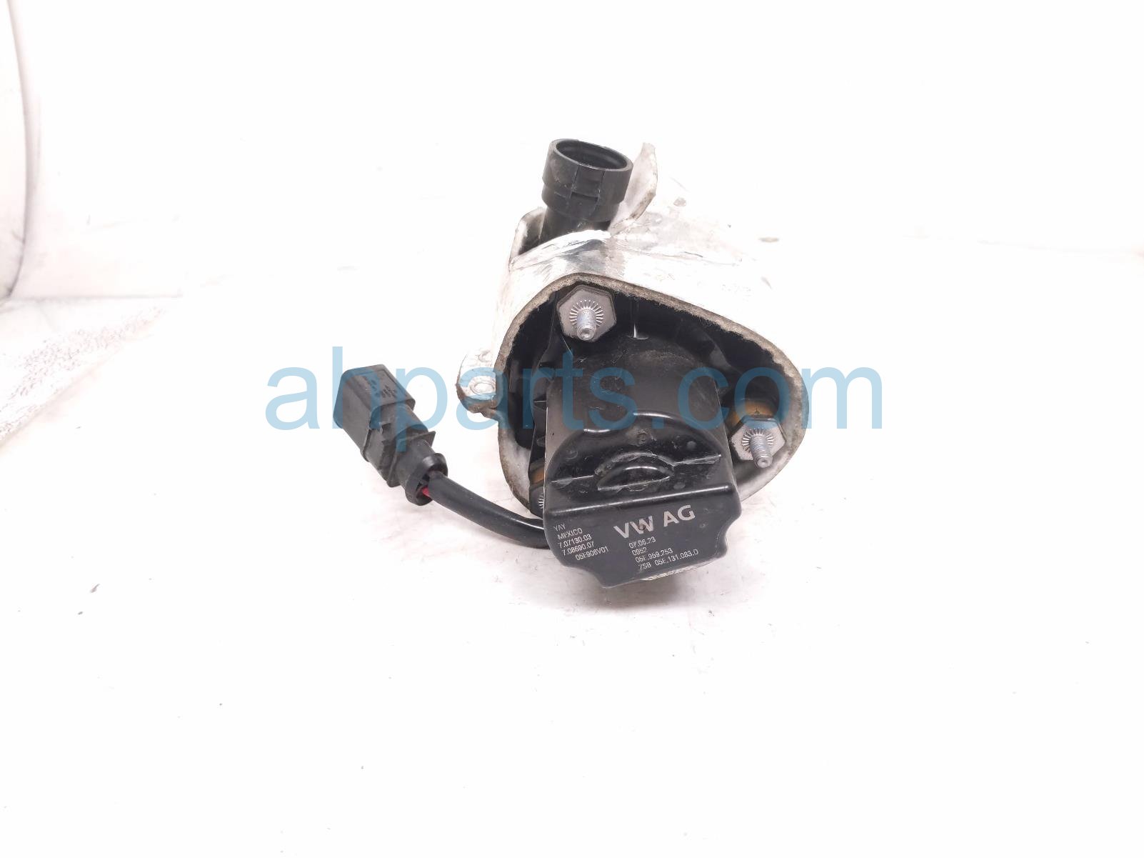2023 Volkswagen Taos Secondary Air Injection Pump 1.5t 05E 959 253 Replacement 2023 Volkswagen Taos Secondary Air Injection Pump 1.5t 05E 959 253 Replacement thumbnail