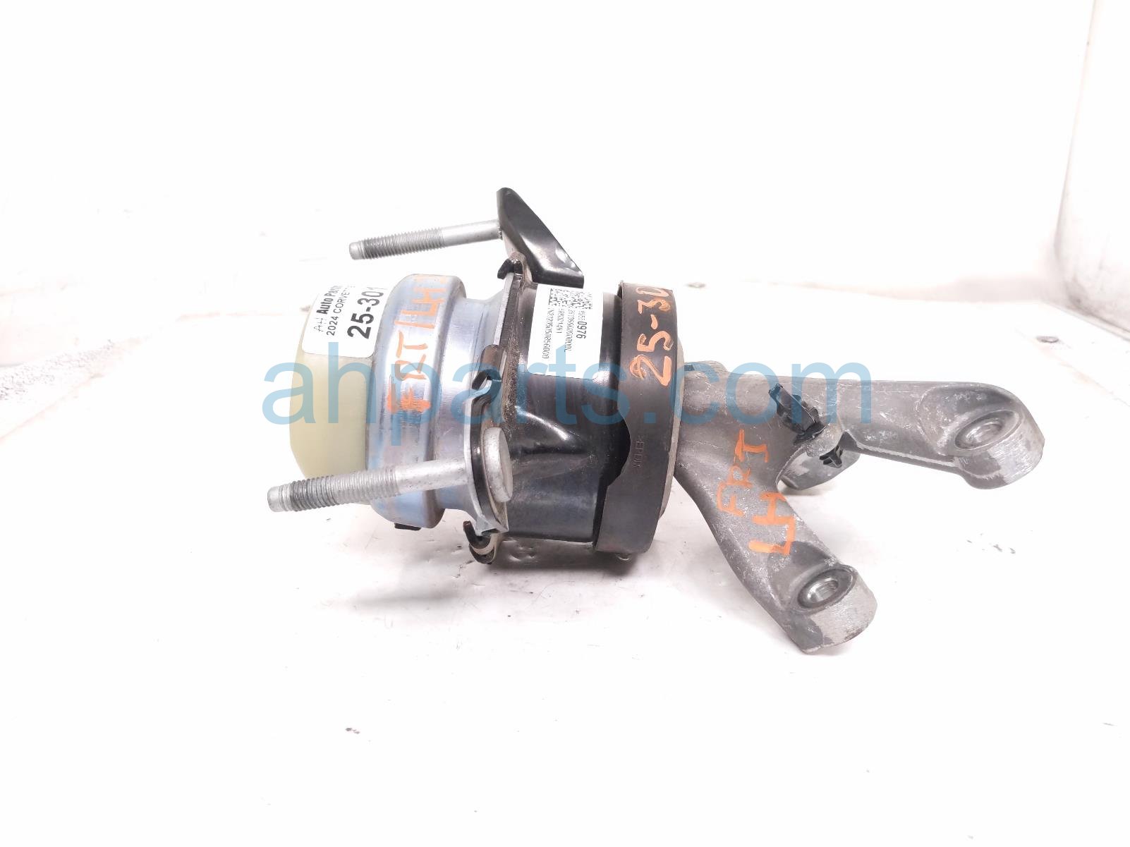 2024 Chevy Corvette Engine/motor Front Driver Engine Mount 6.2l A/t 85550976 Replacement 2024 Chevy Corvette Engine/motor Front Driver Engine Mount 6.2l A/t 85550976 Replacement thumbnail