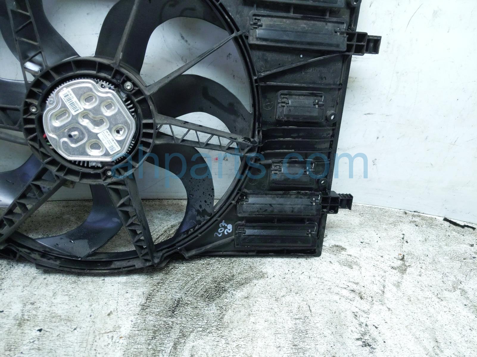 2023 Volkswagen Taos Cooling Radiator Fan Assembly 5QM 121 203 H Replacement 2023 Volkswagen Taos Cooling Radiator Fan Assembly 5QM 121 203 H Replacement thumbnail