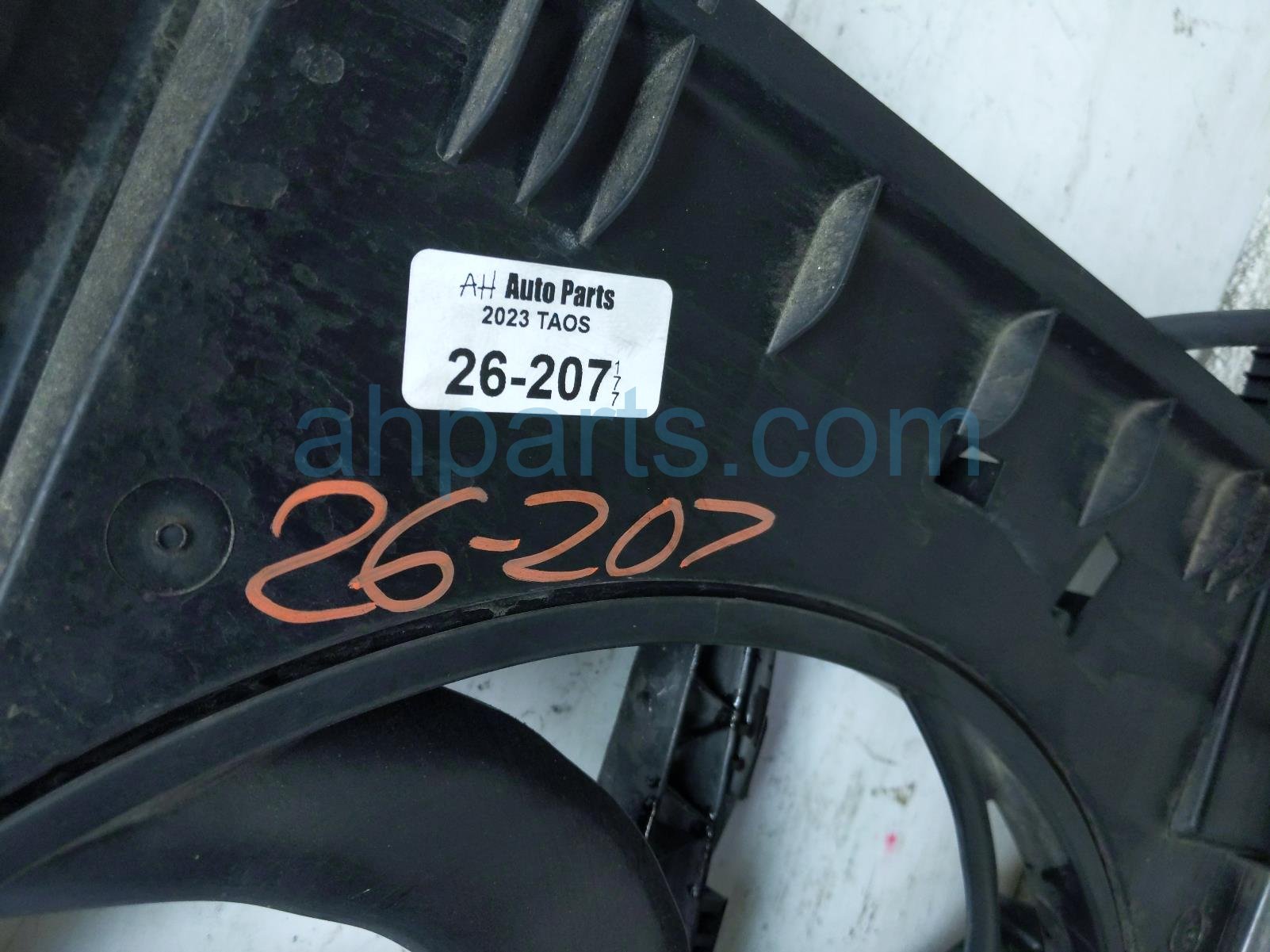 2023 Volkswagen Taos Cooling Radiator Fan Assembly 5QM 121 203 H Replacement 2023 Volkswagen Taos Cooling Radiator Fan Assembly 5QM 121 203 H Replacement thumbnail