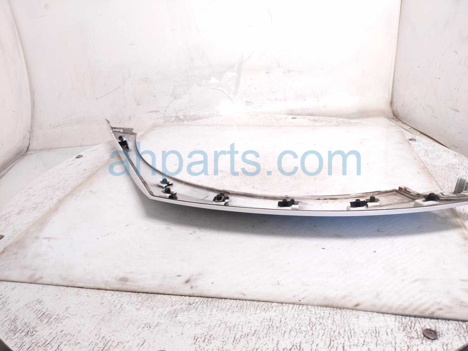 2024 Acura Integra Rear Driver Wheel Opening Molding White 74450 31M A01ZE Replacement 2024 Acura Integra Rear Driver Wheel Opening Molding White 74450 31M A01ZE Replacement thumbnail